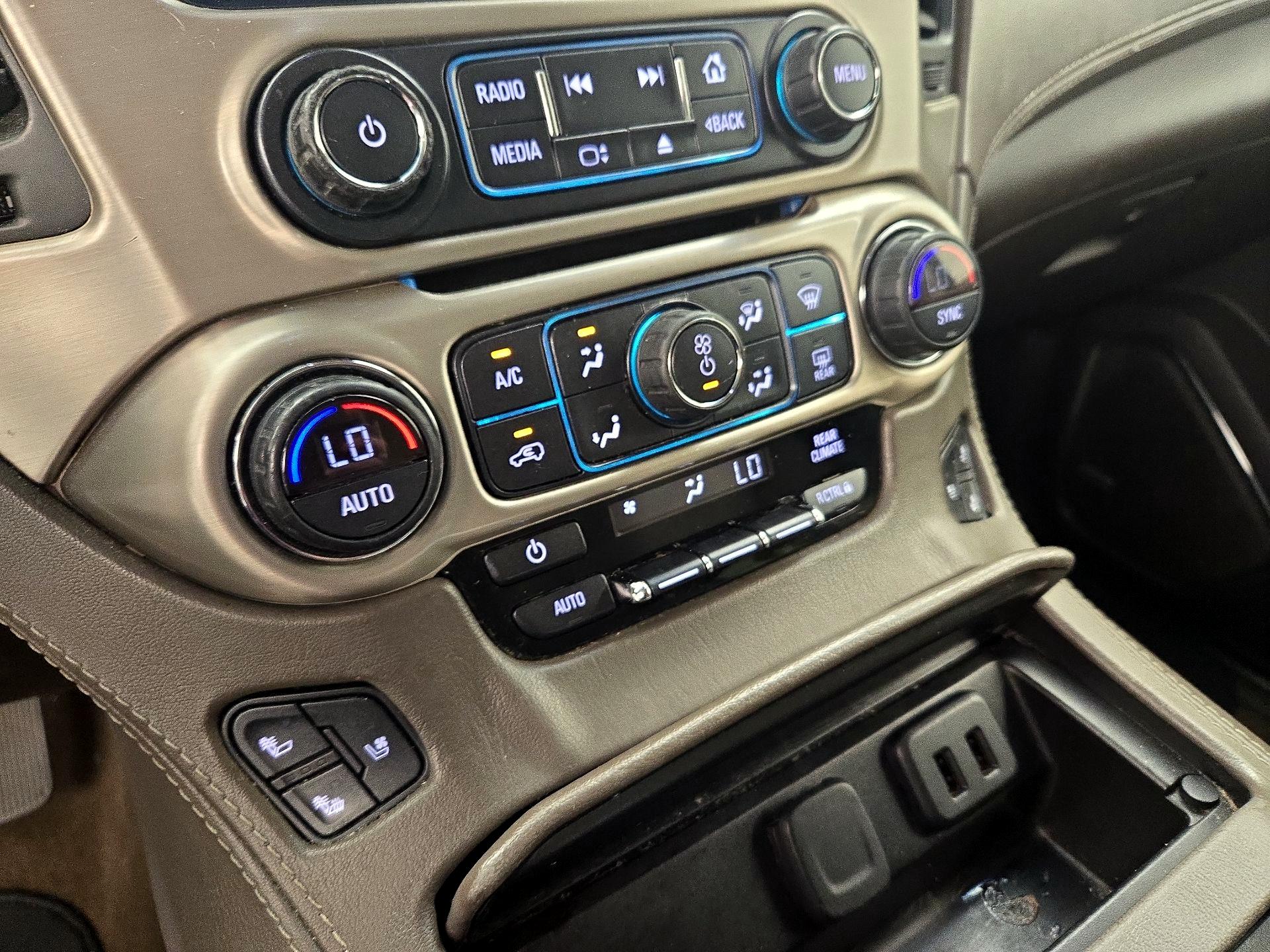 Thumbnail: 2018 GMC Yukon XL - 17