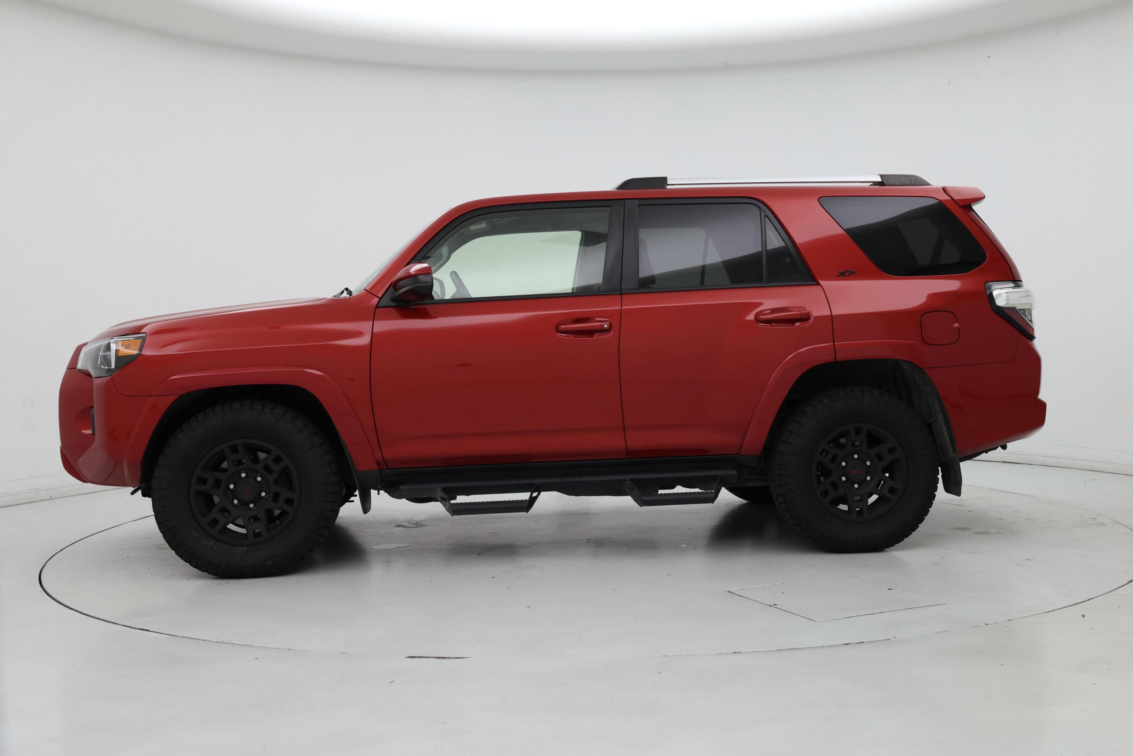 Thumbnail: 2022 Toyota 4Runner - 3