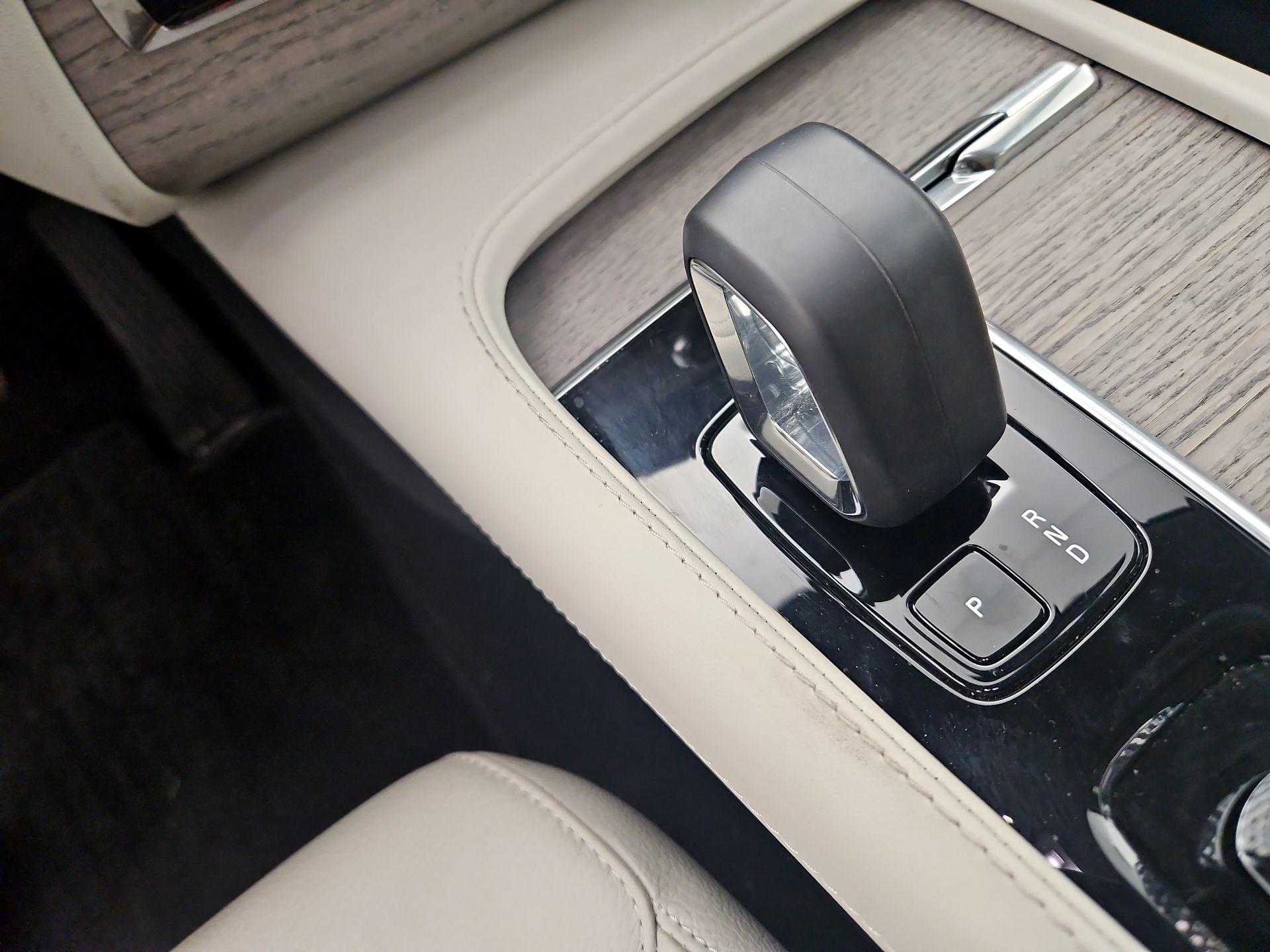 Thumbnail: 2023 Volvo XC90 - 15