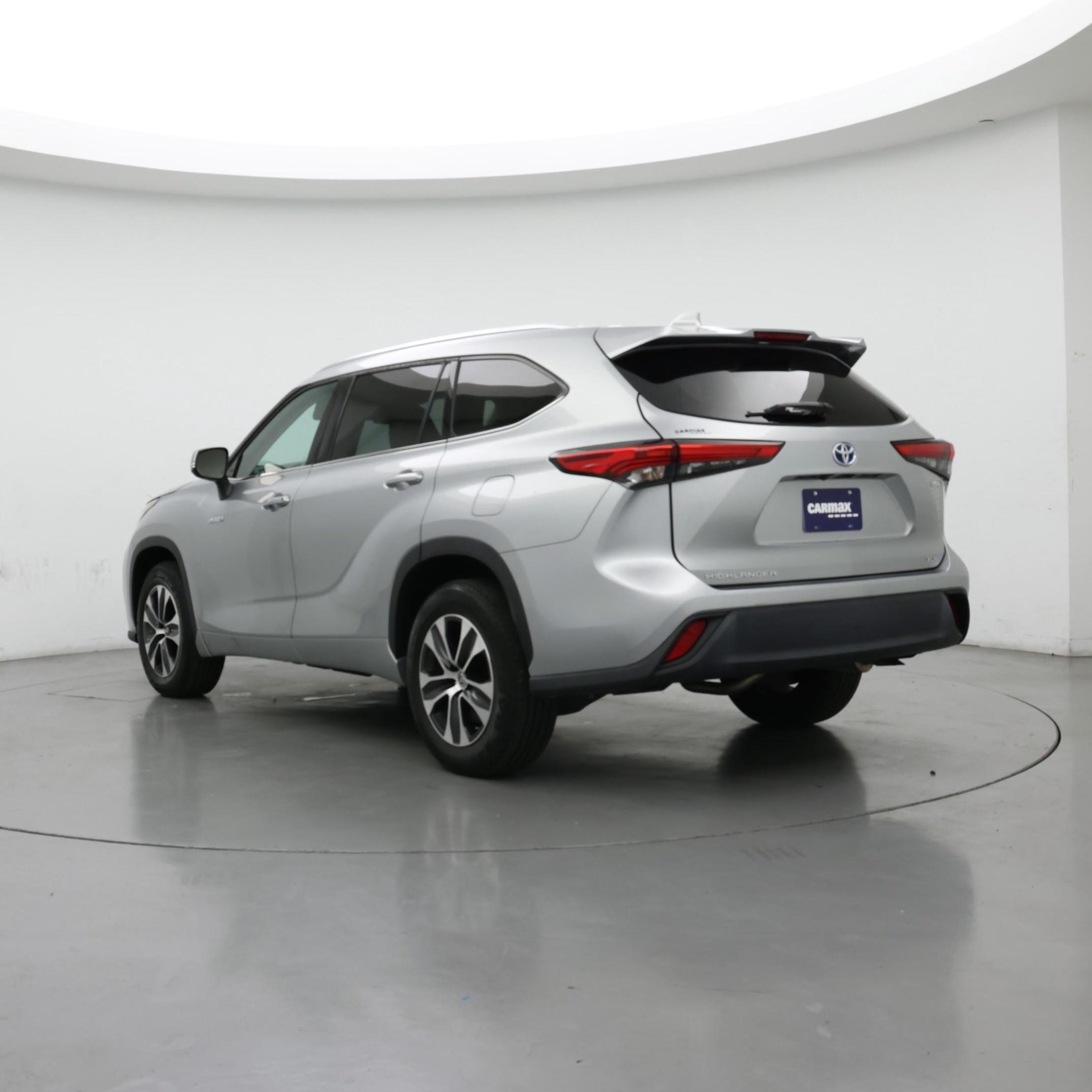 Thumbnail: 2021 Toyota Highlander - 2