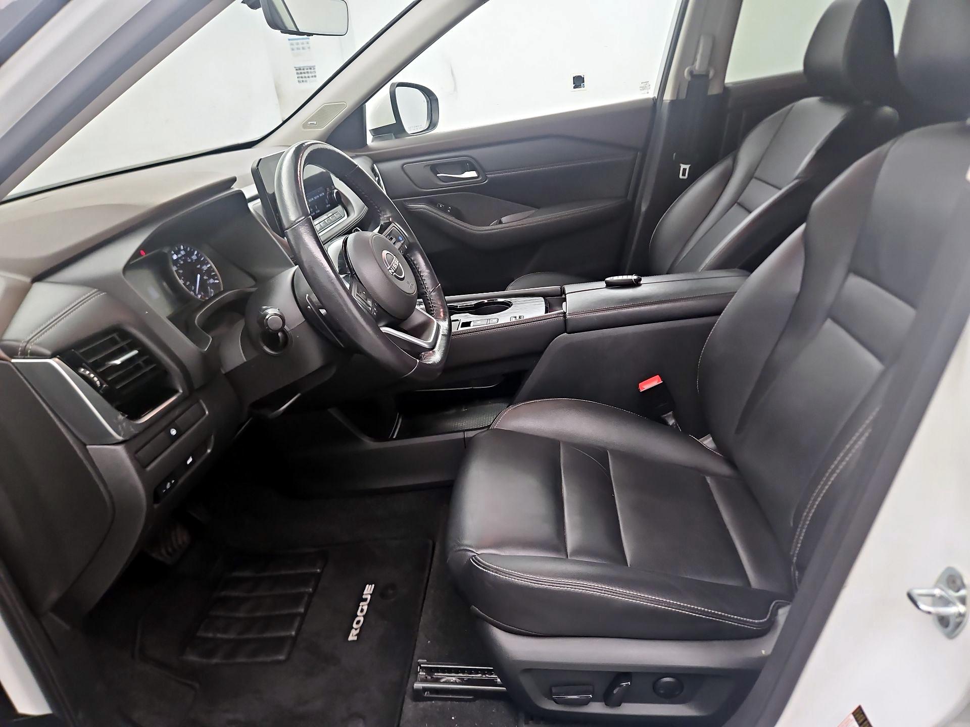 Thumbnail: 2022 Nissan Rogue - 11