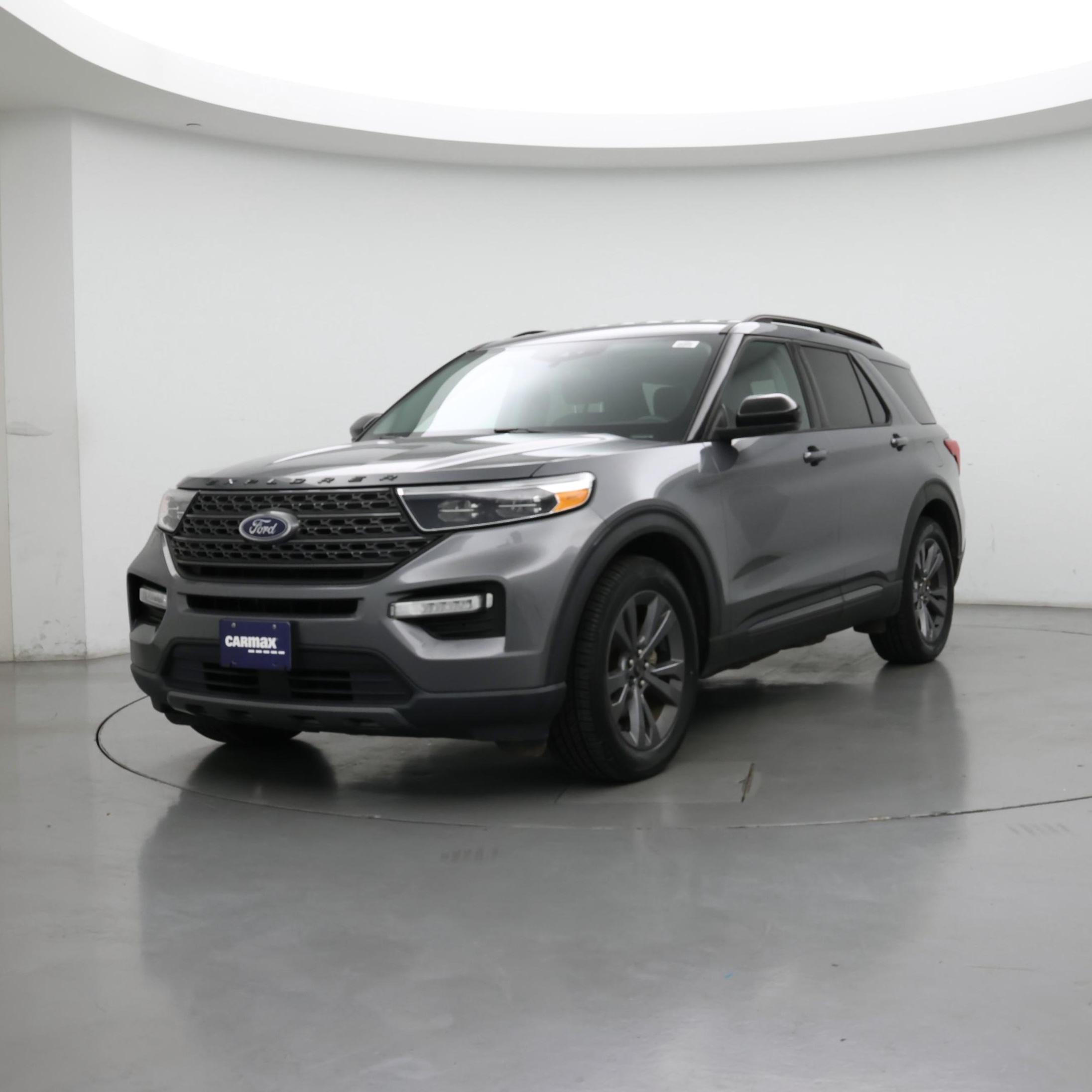 Thumbnail: 2022 Ford Explorer - 4