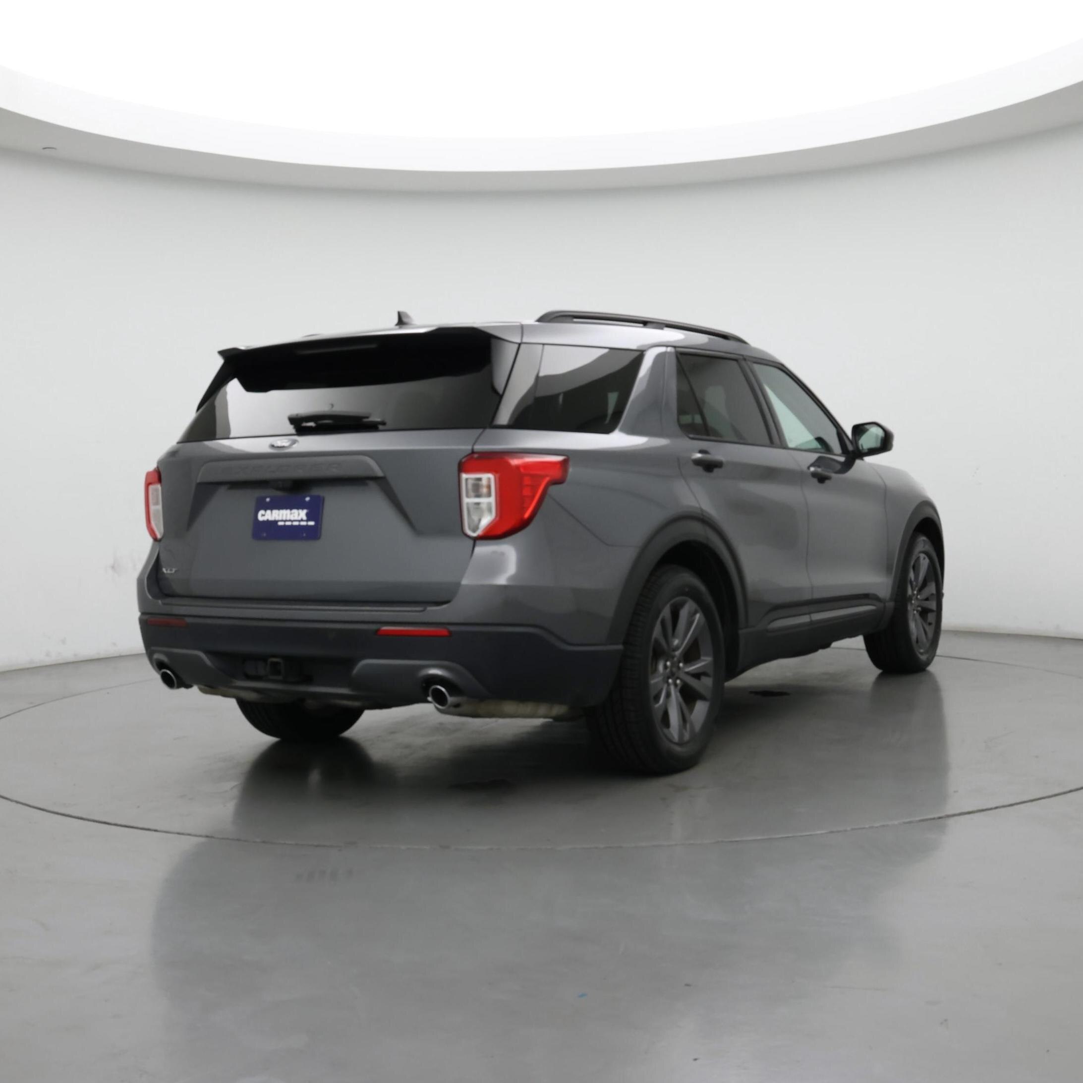 Thumbnail: 2022 Ford Explorer - 8