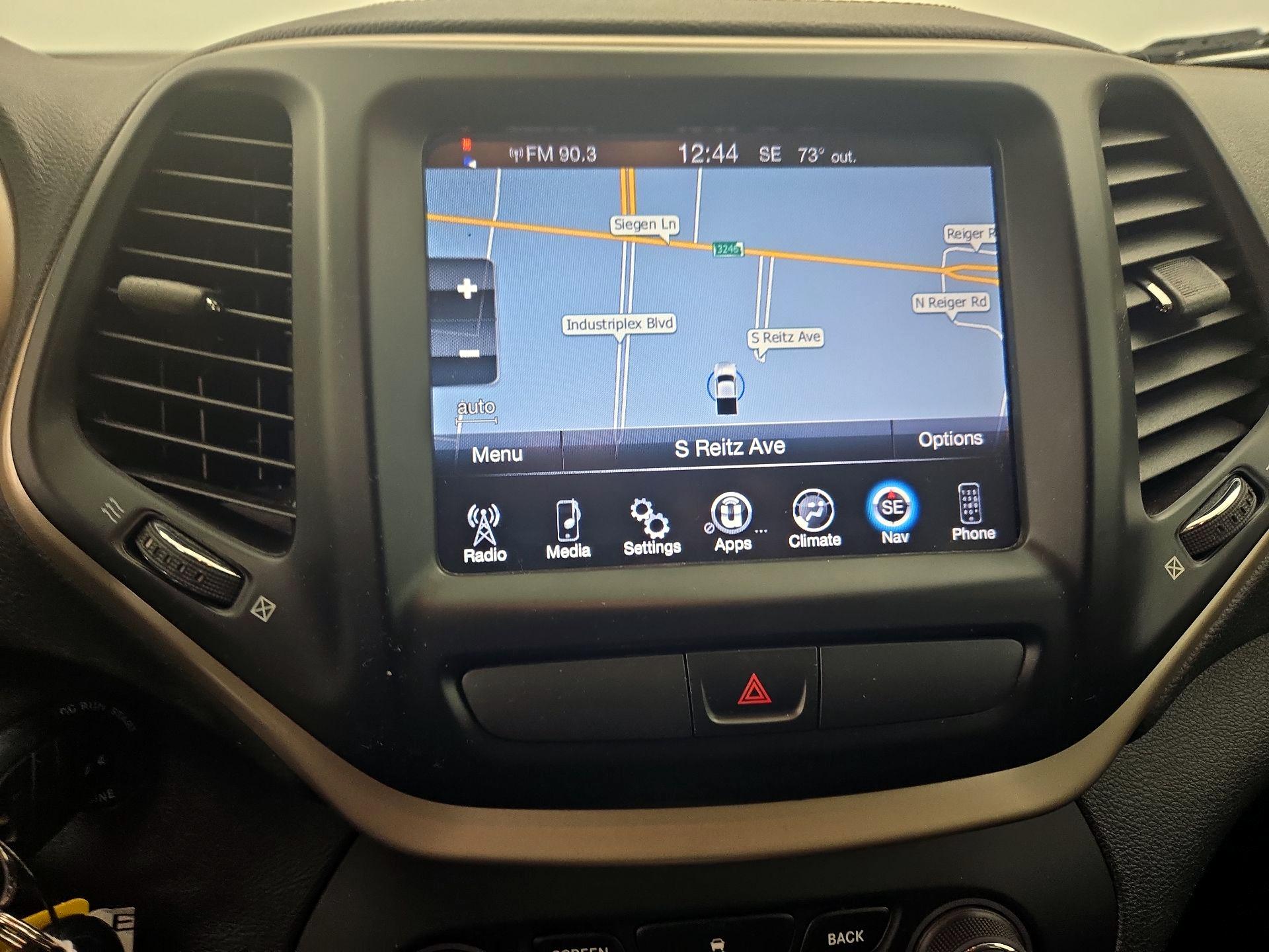 Thumbnail: 2015 Jeep Cherokee - 14