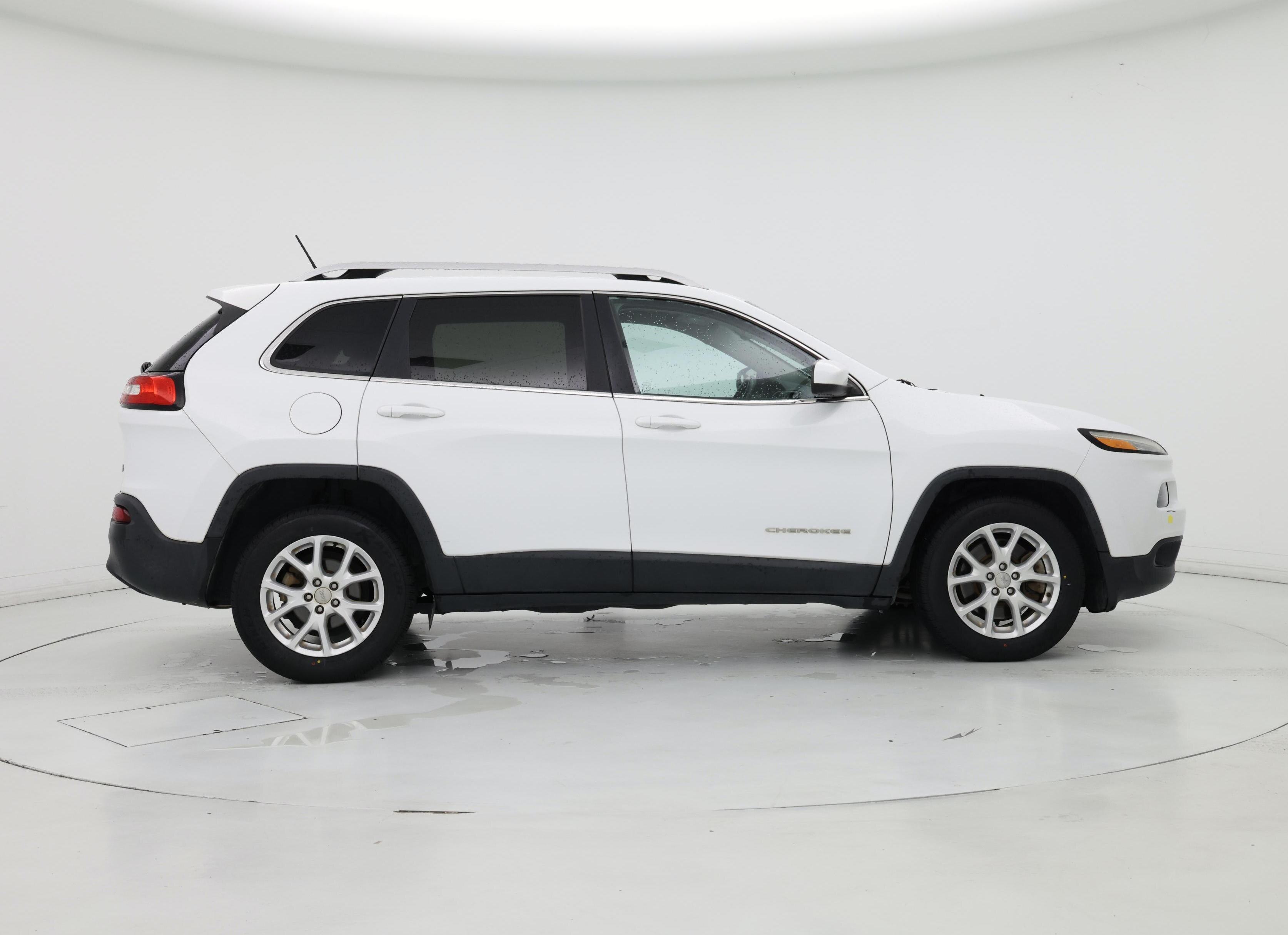 Thumbnail: 2015 Jeep Cherokee - 7