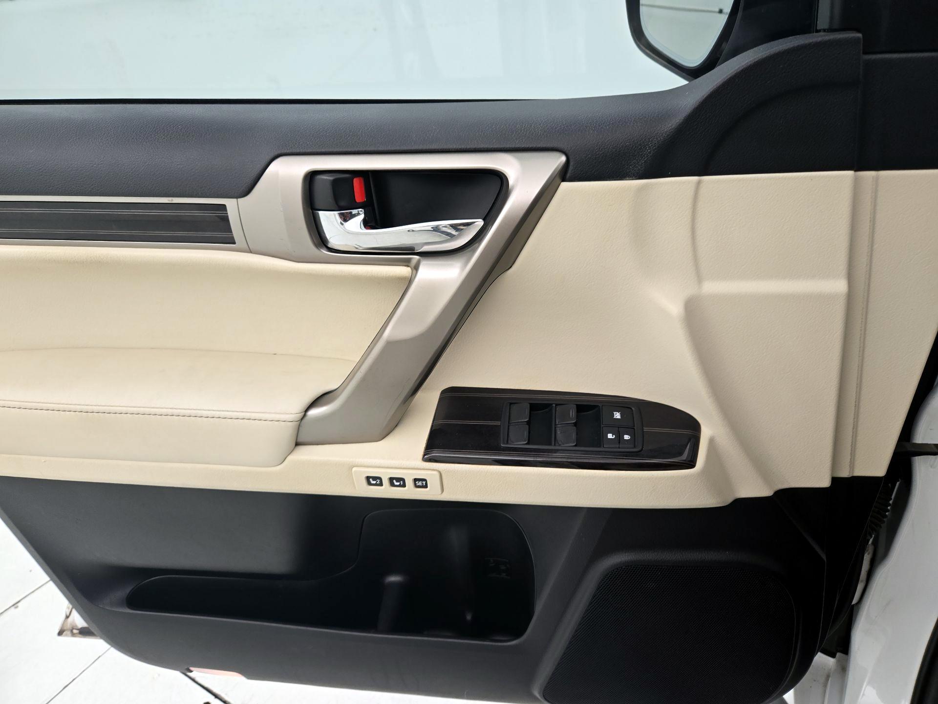 Thumbnail: 2021 Lexus GX - 12