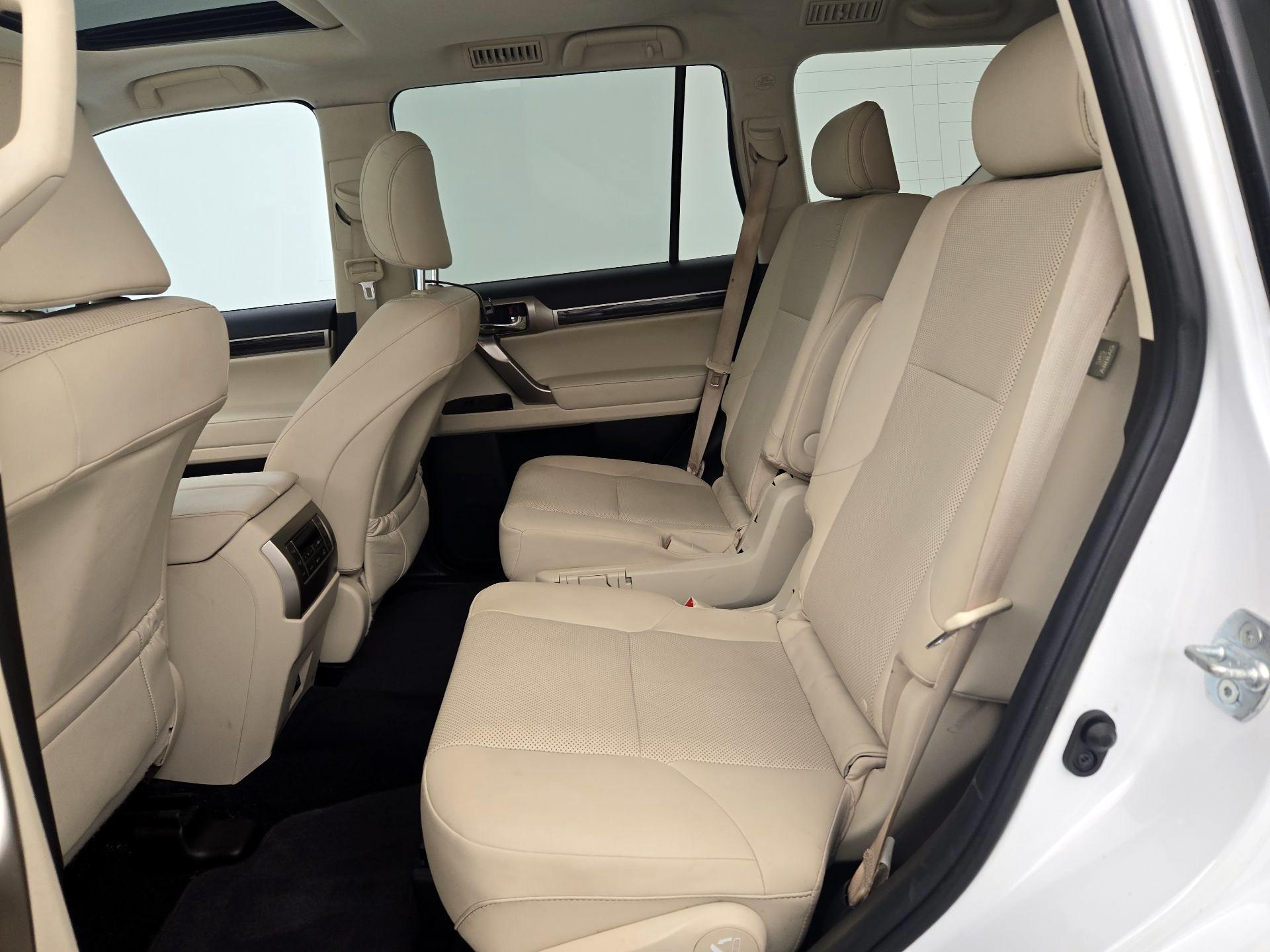 Thumbnail: 2021 Lexus GX - 20