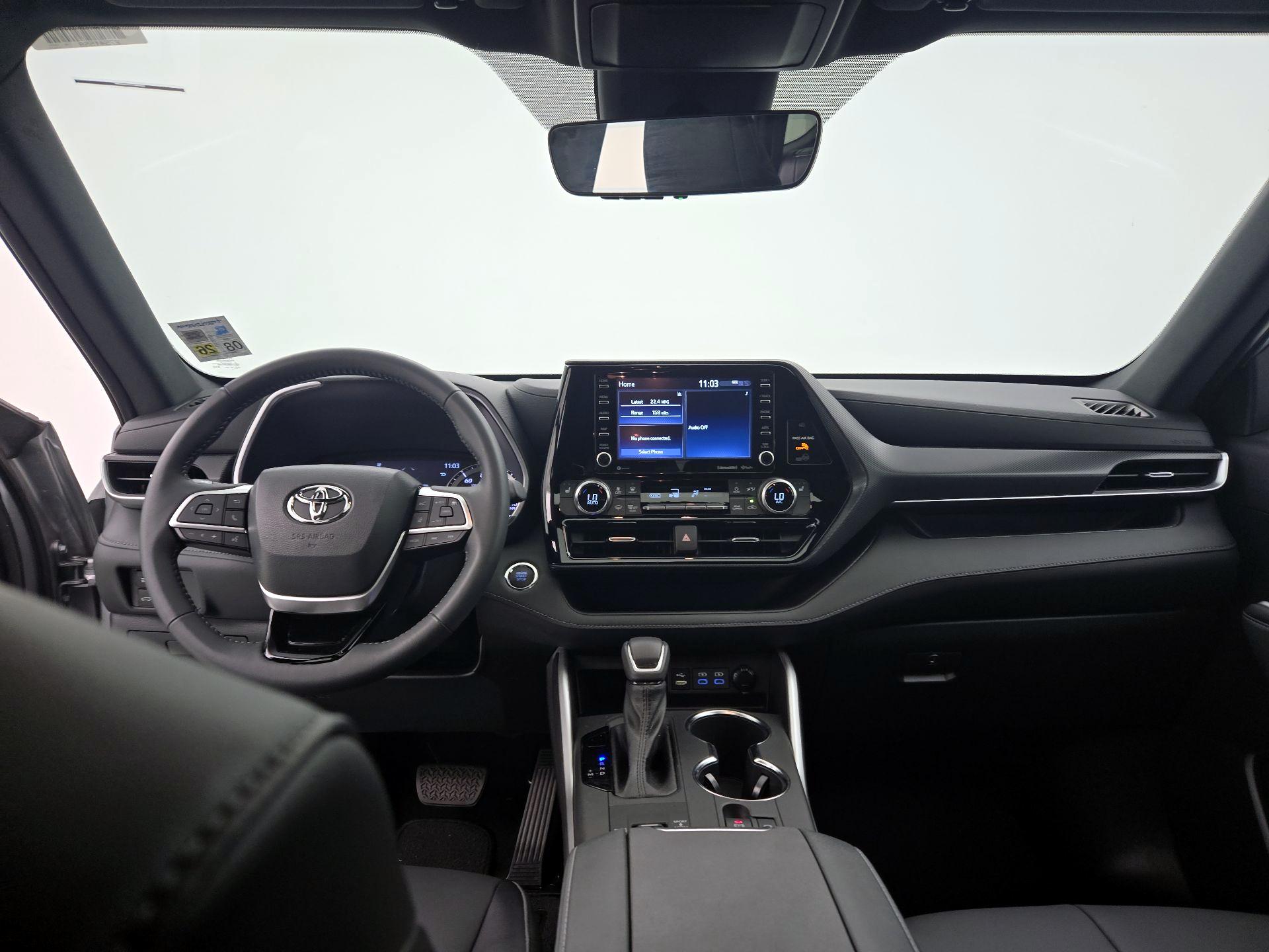 Thumbnail: 2022 Toyota Highlander - 9