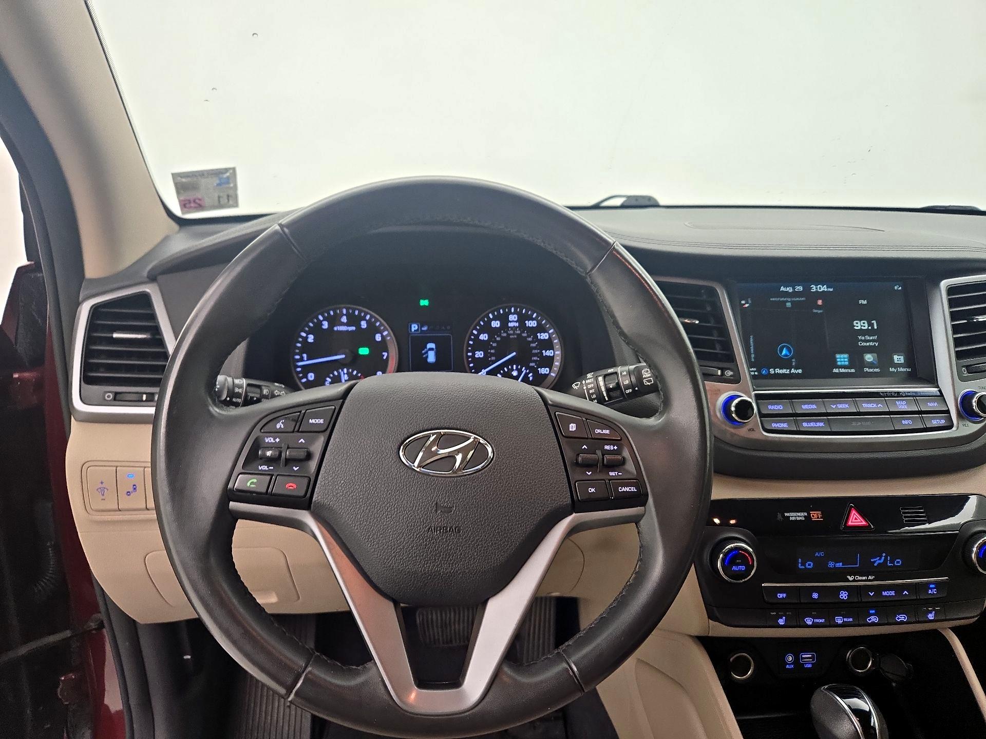 Thumbnail: 2017 Hyundai Tucson - 10