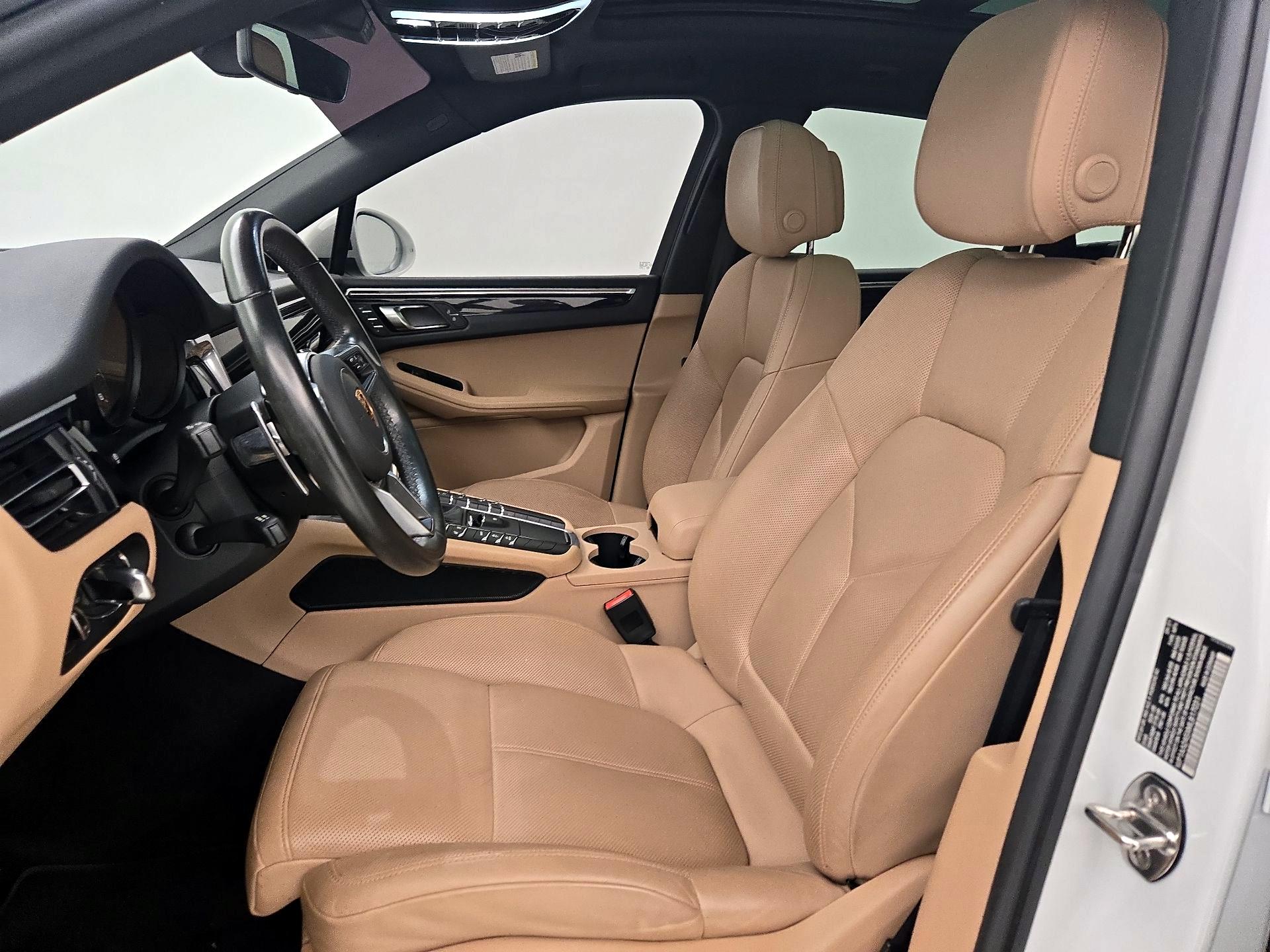 Thumbnail: 2021 Porsche Macan - 11