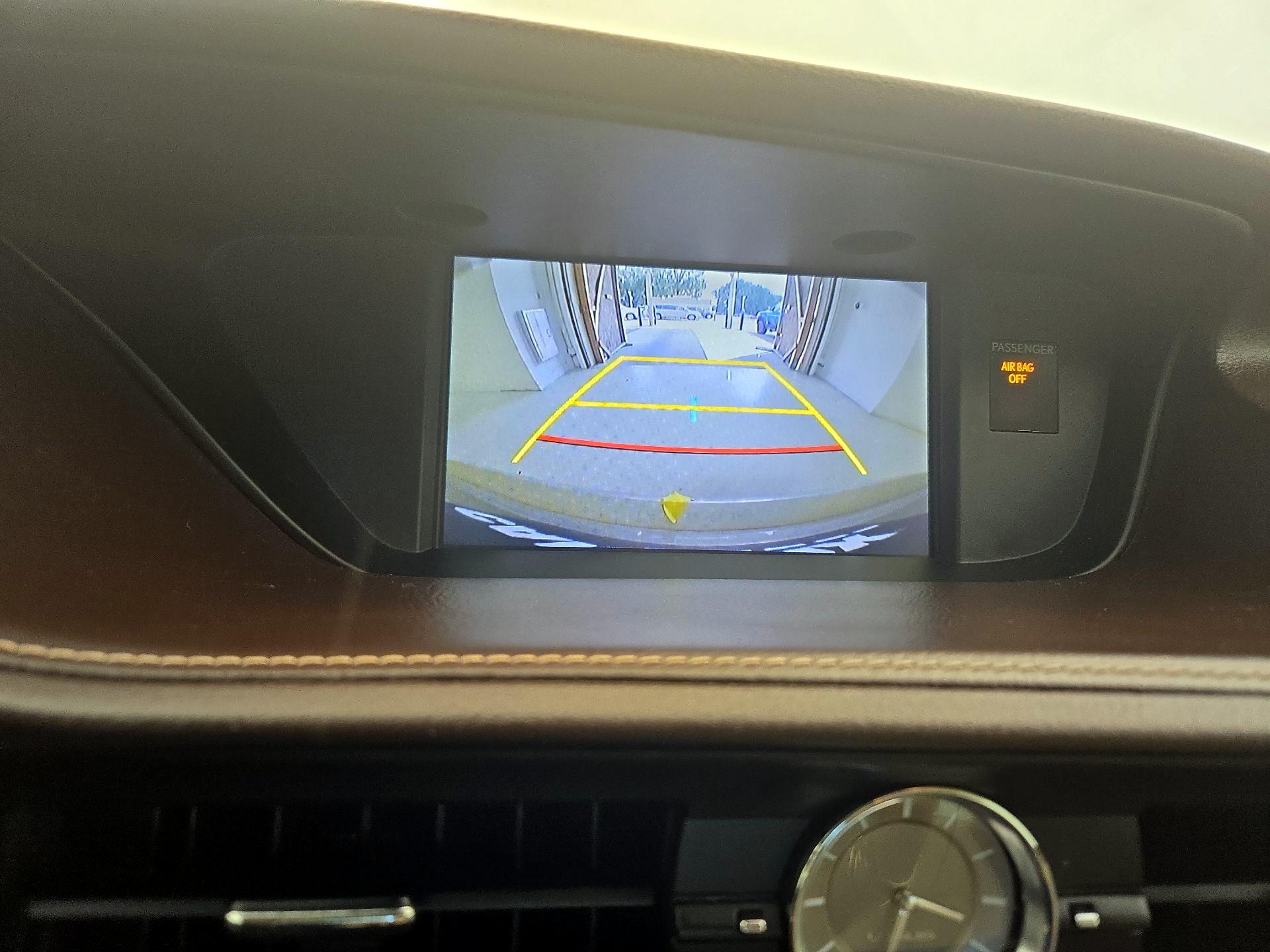 Thumbnail: 2016 Lexus ES - 14