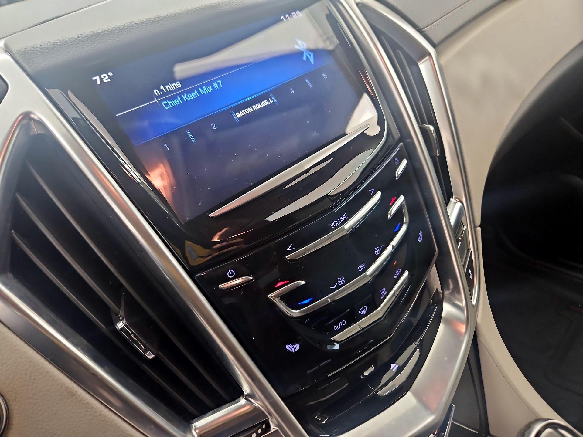 Thumbnail: 2015 Cadillac SRX - 14