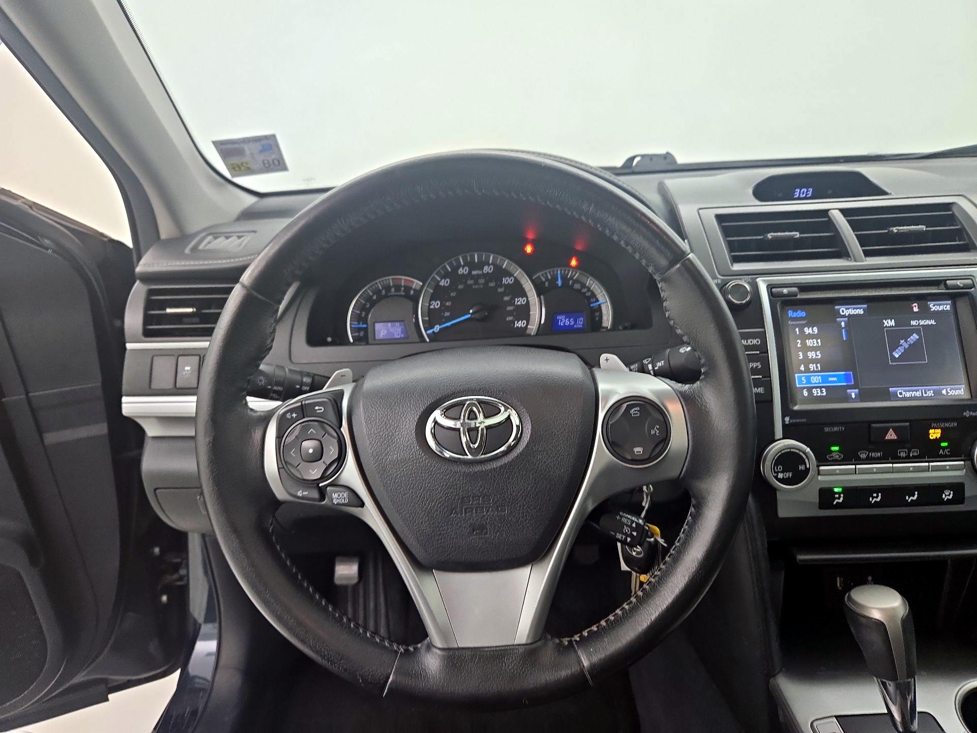 Thumbnail: 2014 Toyota Camry - 10