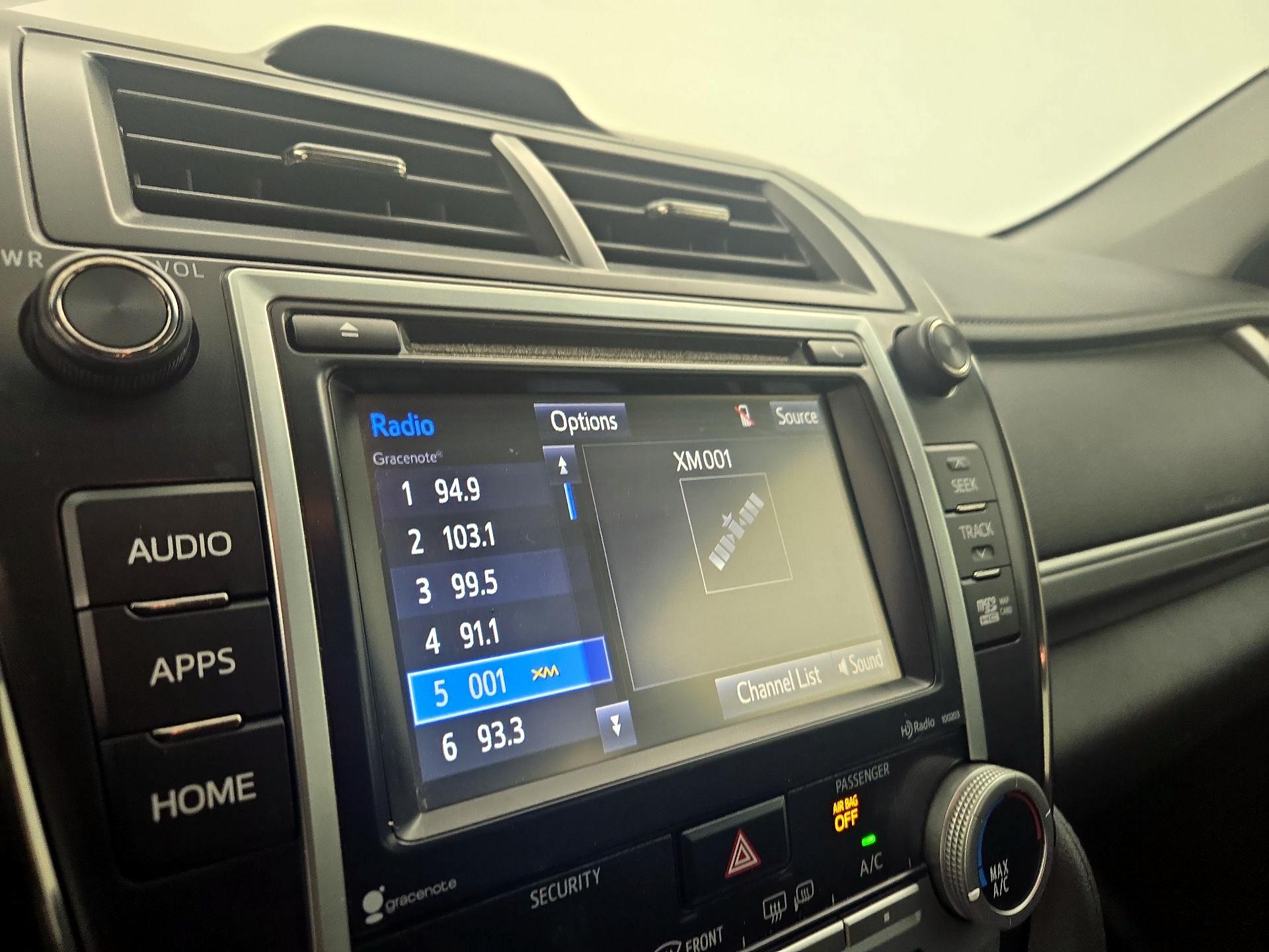 Thumbnail: 2014 Toyota Camry - 15