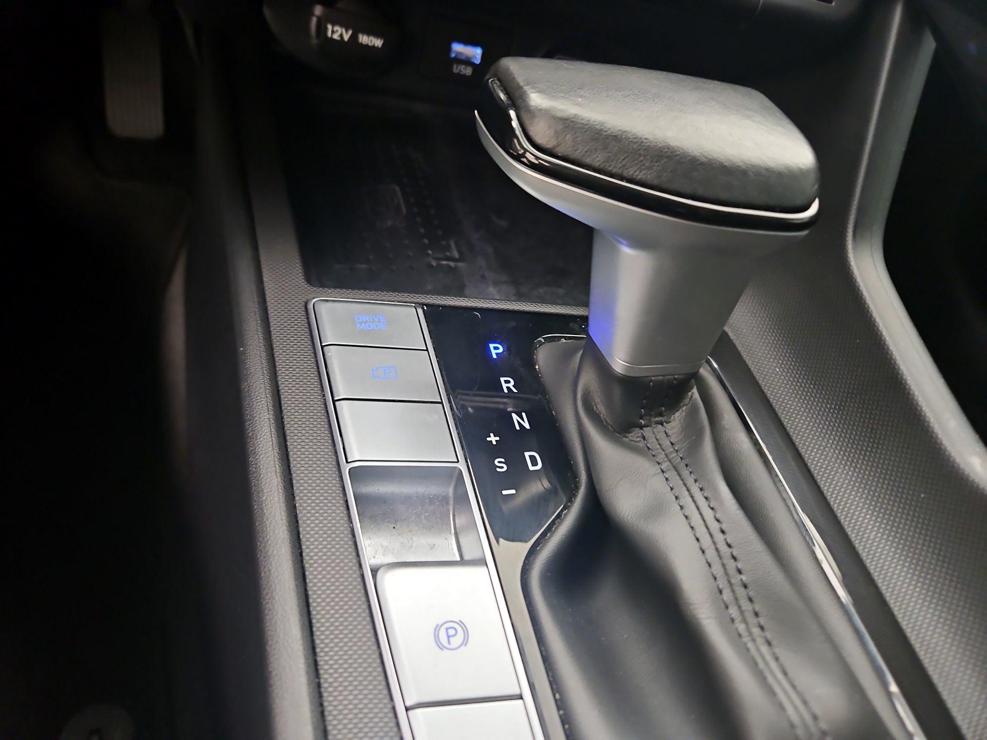 Thumbnail: 2022 Hyundai Elantra - 16