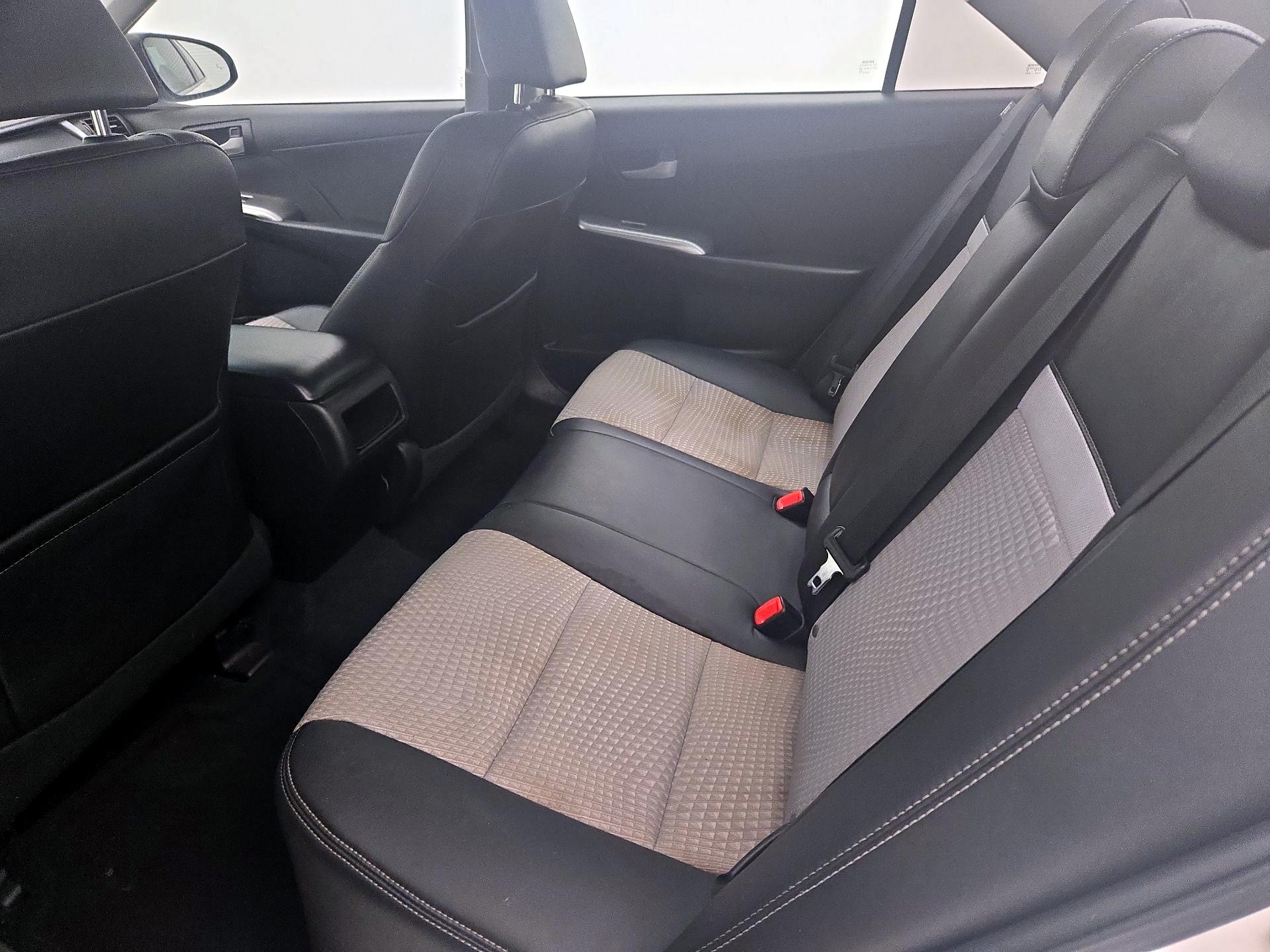 Thumbnail: 2014 Toyota Camry - 20
