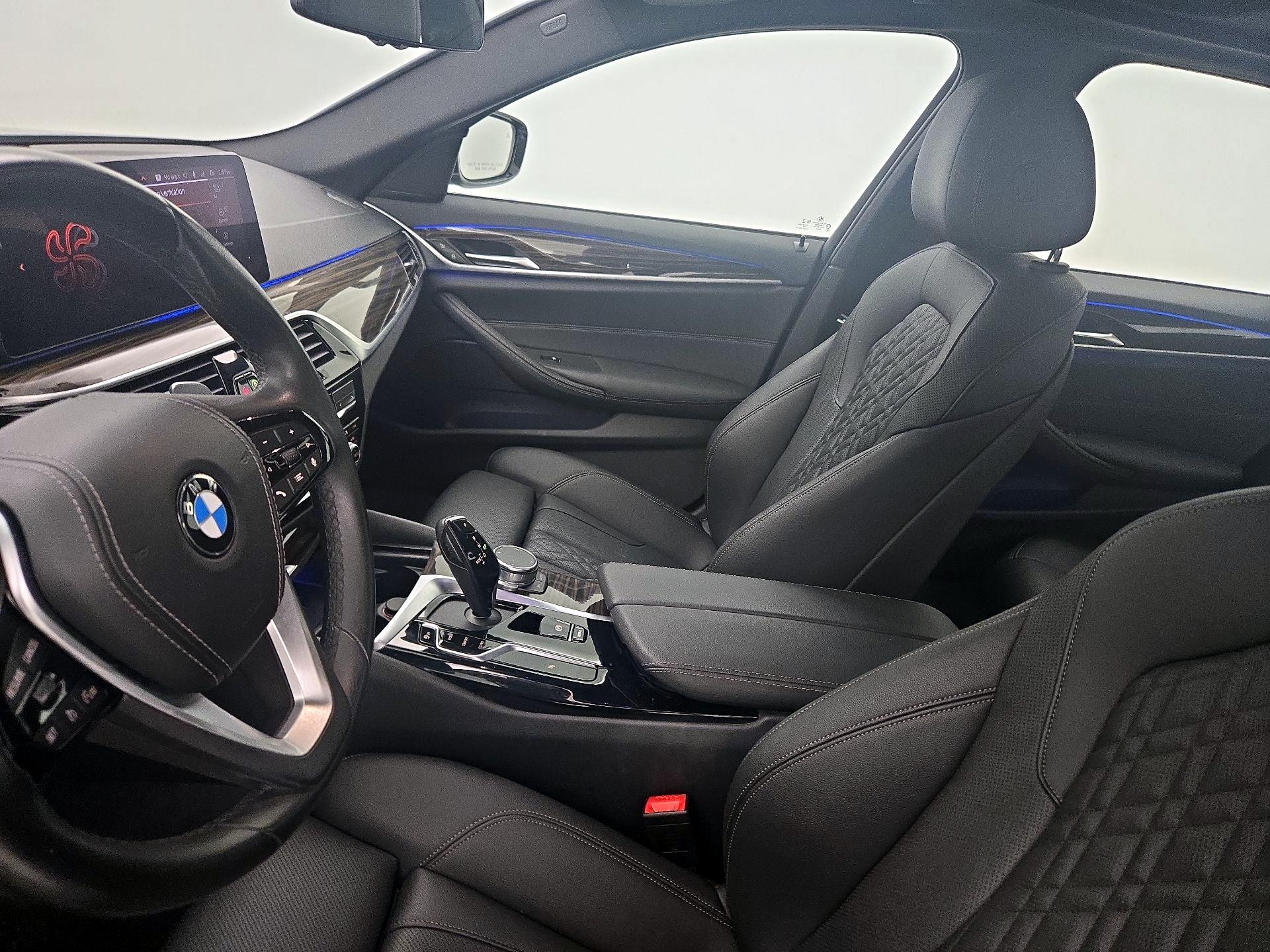 Thumbnail: 2021 BMW 5 Series - 11