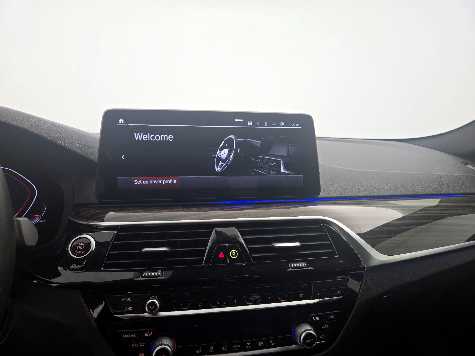 Thumbnail: 2021 BMW 5 Series - 16