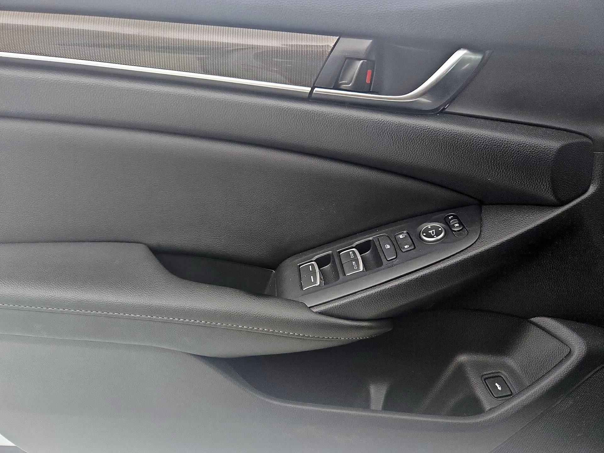 Thumbnail: 2020 Honda Accord - 12