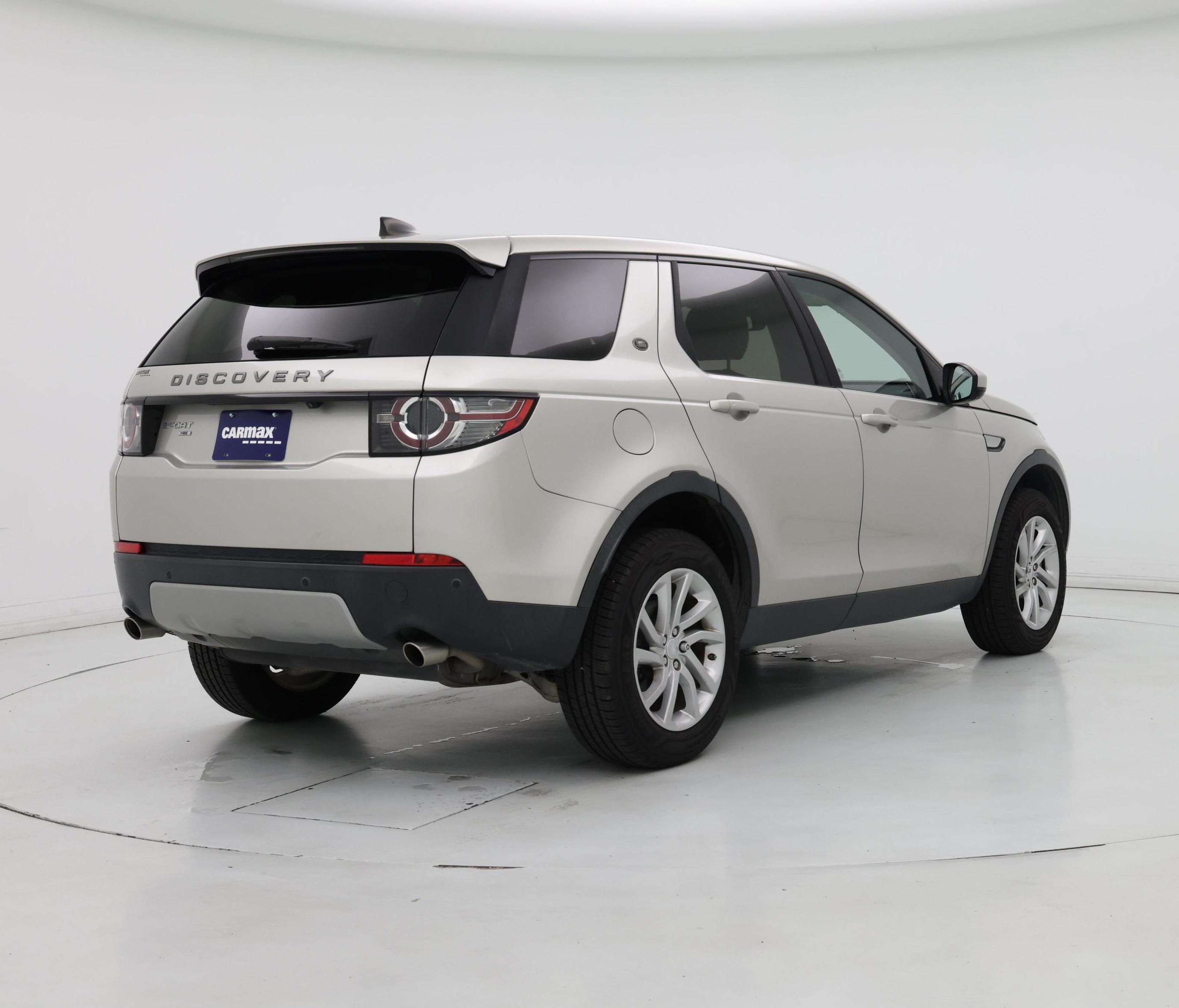 Thumbnail: 2017 Land Rover Discovery Sport - 8