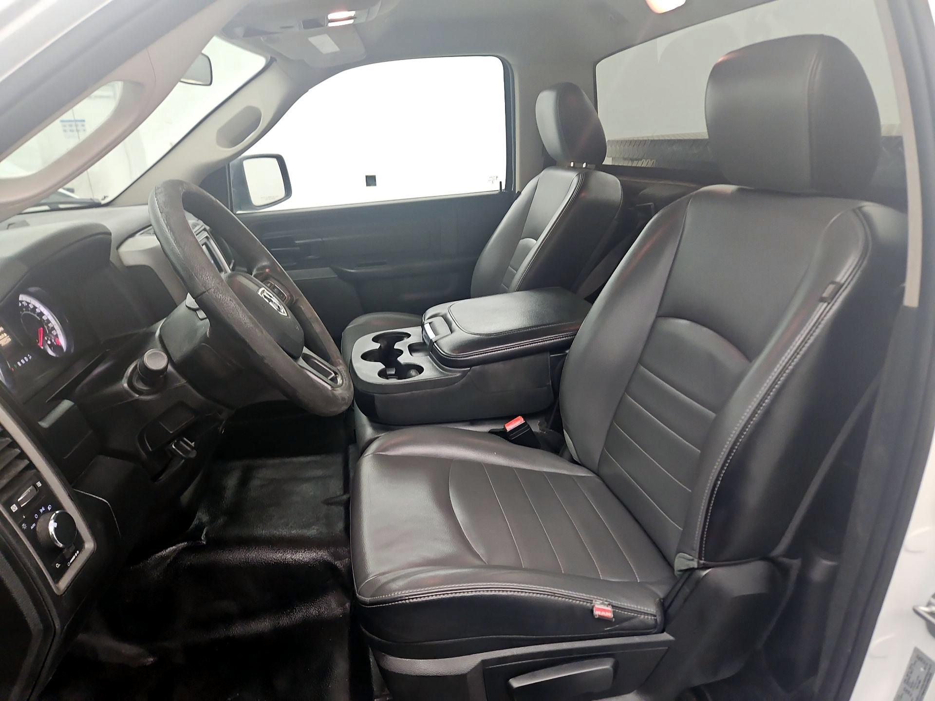 Thumbnail: 2021 RAM 1500 Classic - 11