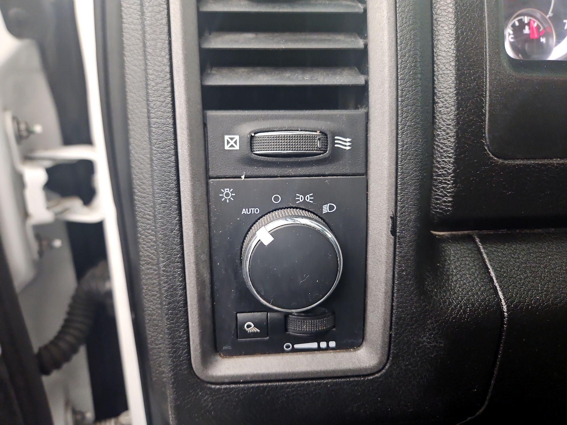 Thumbnail: 2021 RAM 1500 Classic - 13