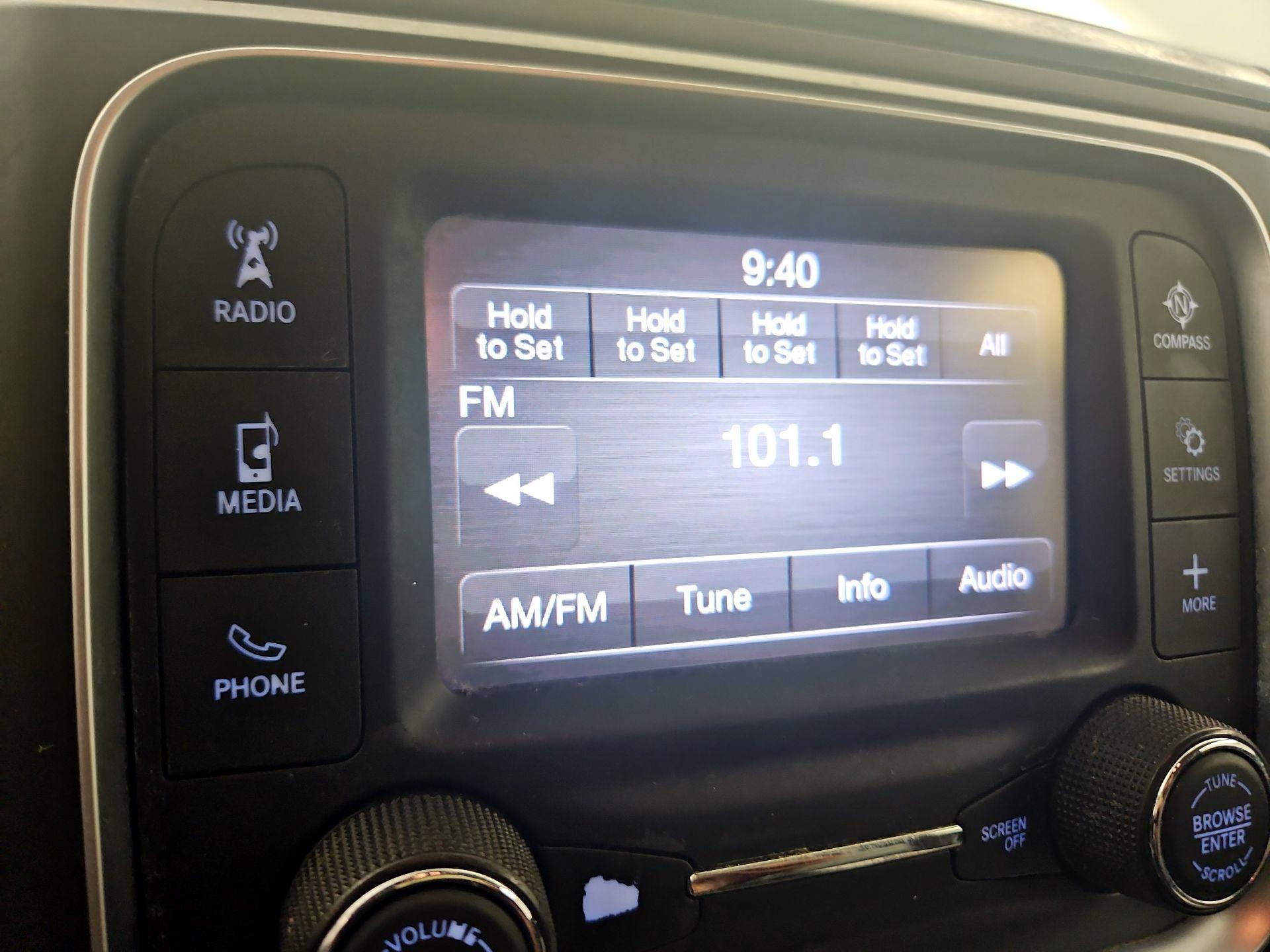 Thumbnail: 2021 RAM 1500 Classic - 14