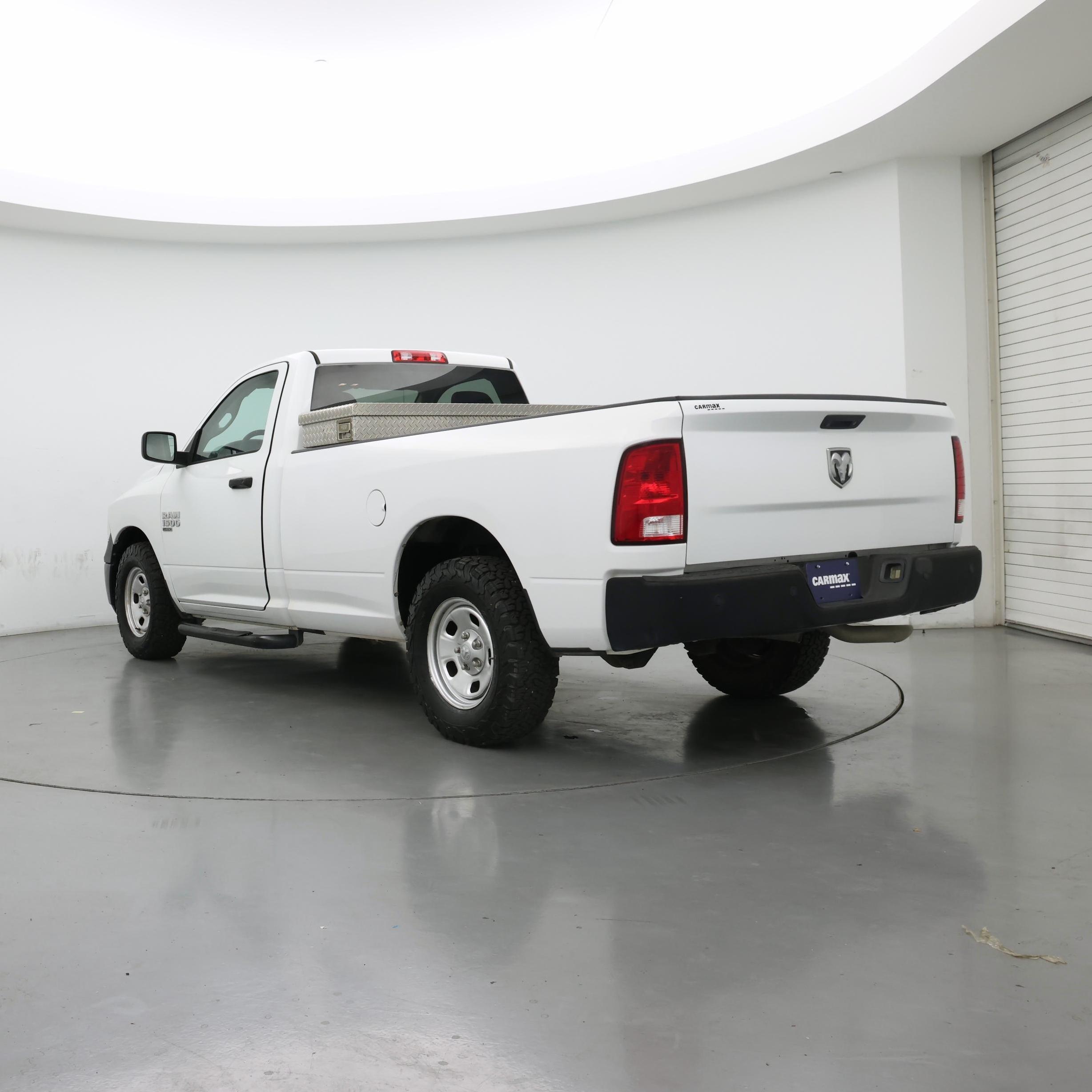 Thumbnail: 2021 RAM 1500 Classic - 2