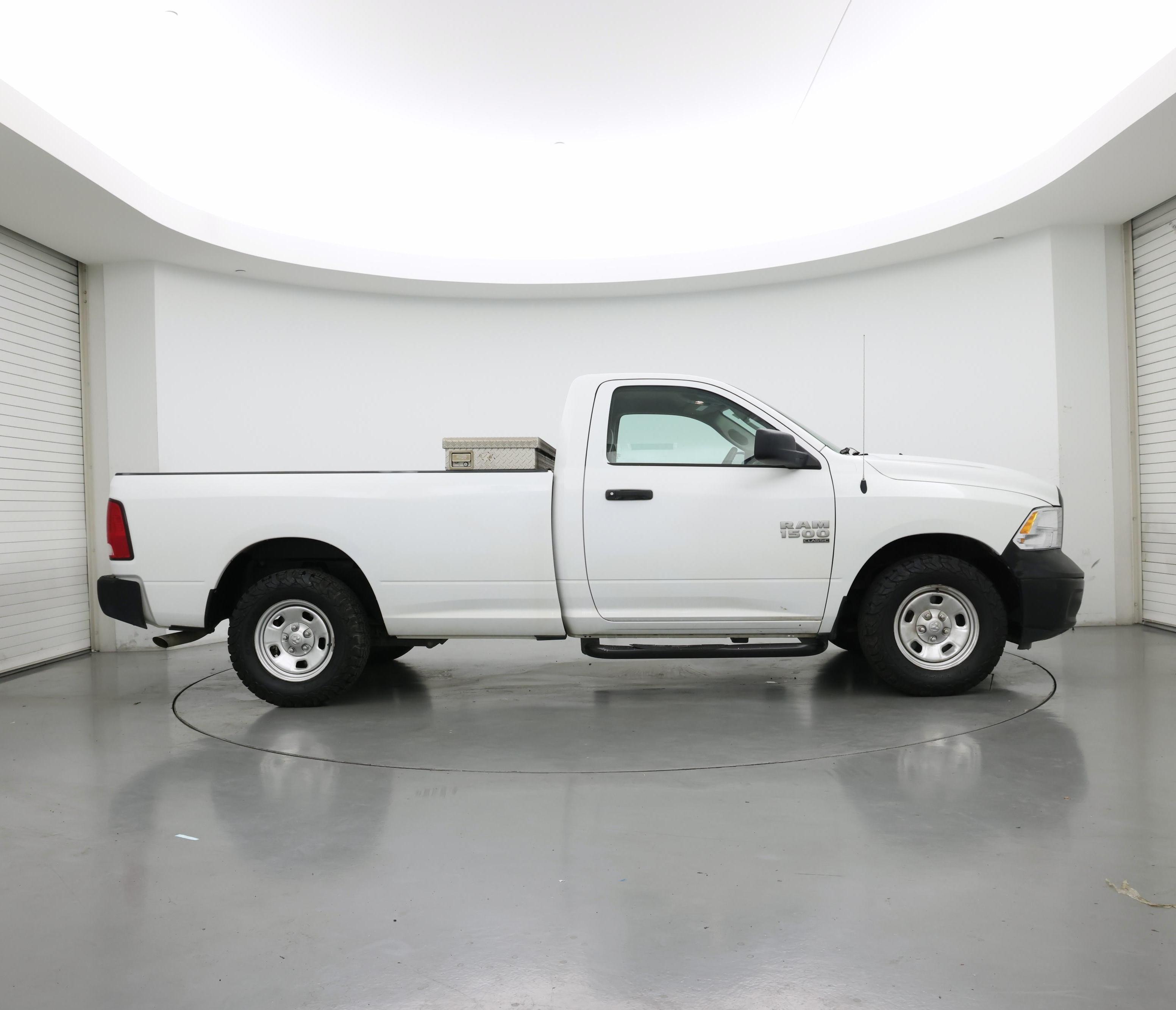 Thumbnail: 2021 RAM 1500 Classic - 7