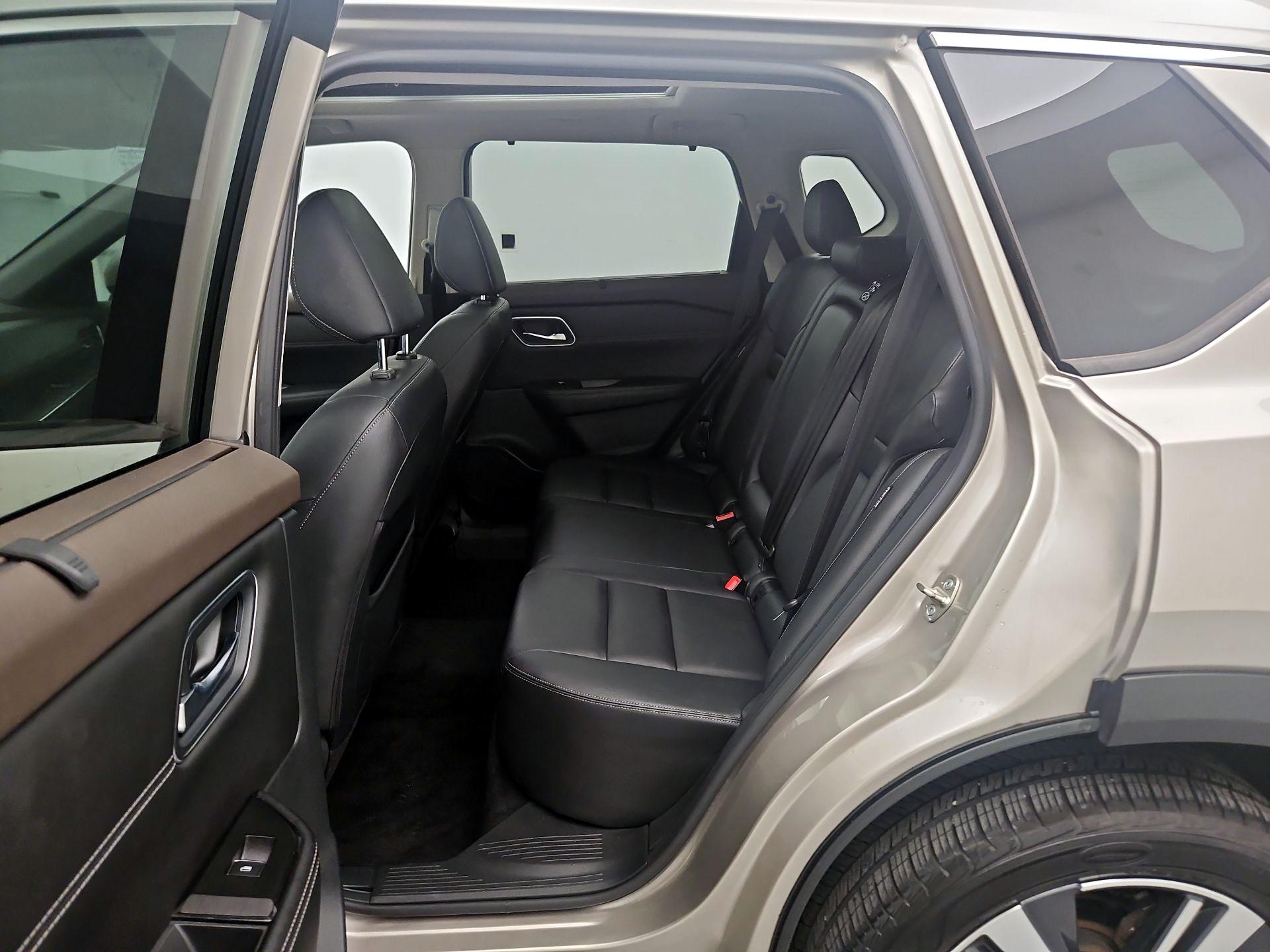 Thumbnail: 2021 Nissan Rogue - 20