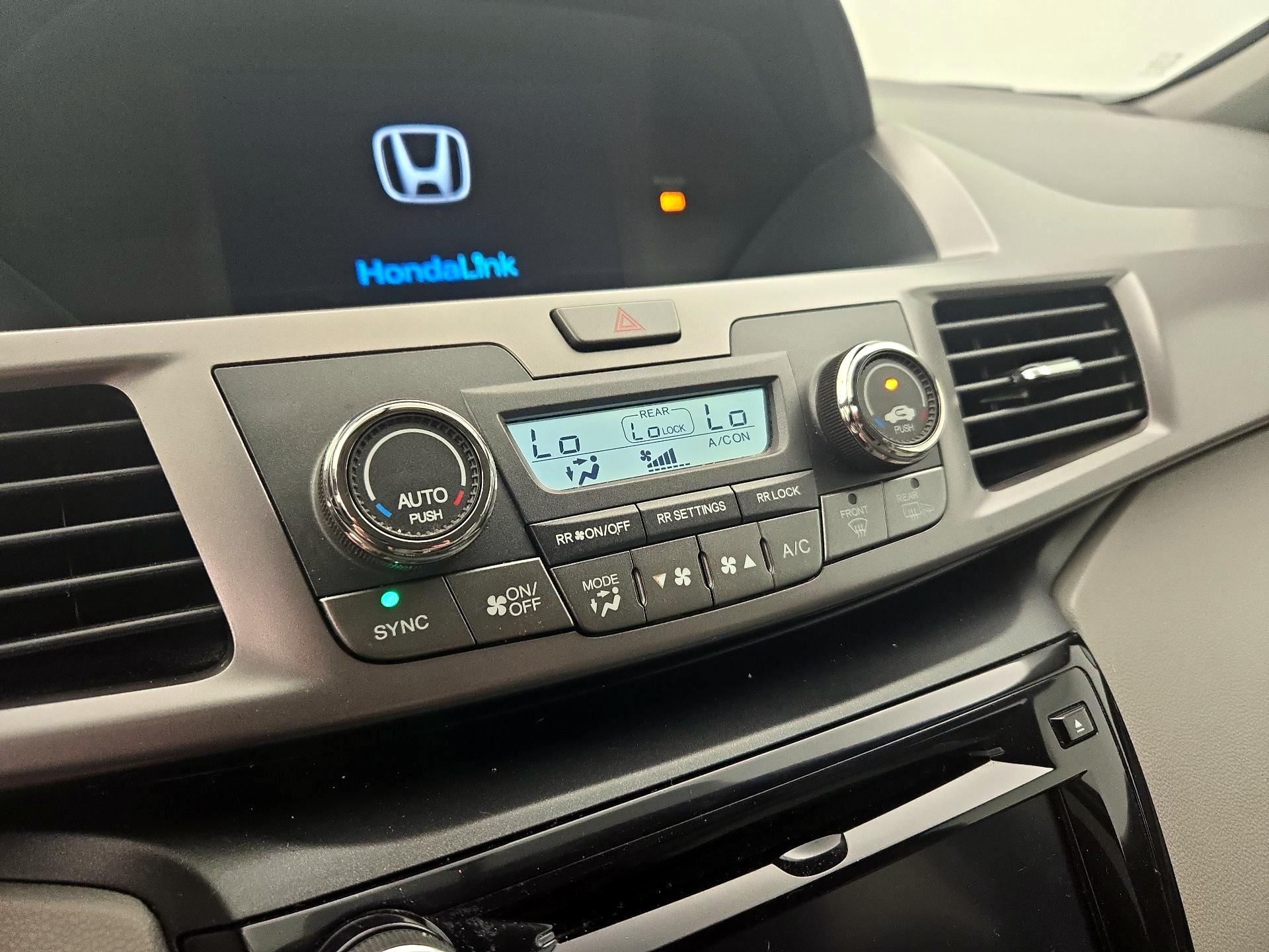 Thumbnail: 2017 Honda Odyssey - 16