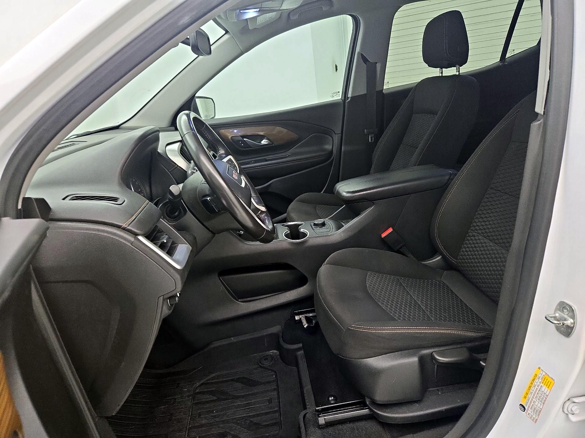 Thumbnail: 2020 GMC Terrain - 11