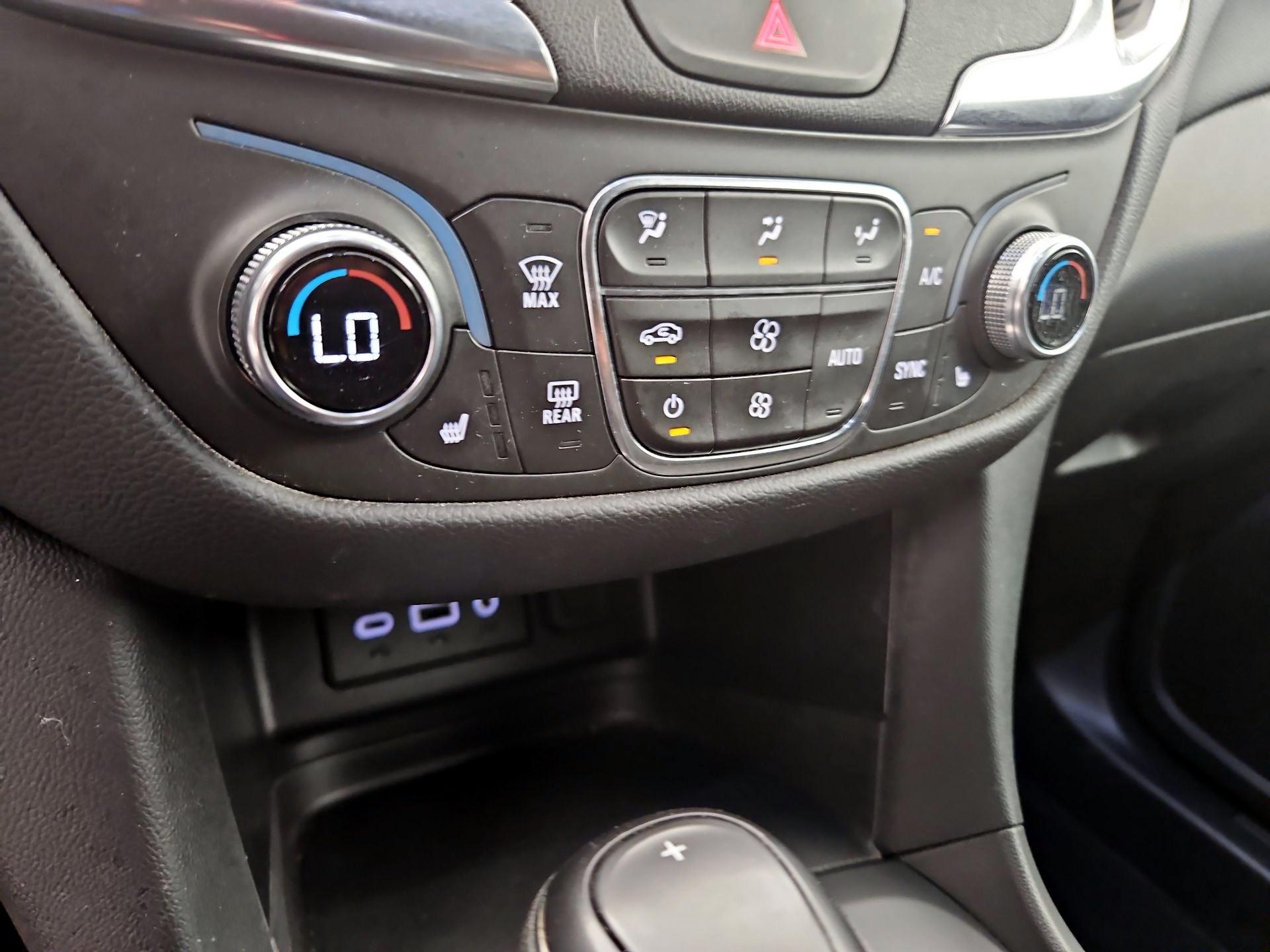 Thumbnail: 2021 Chevrolet Equinox - 15