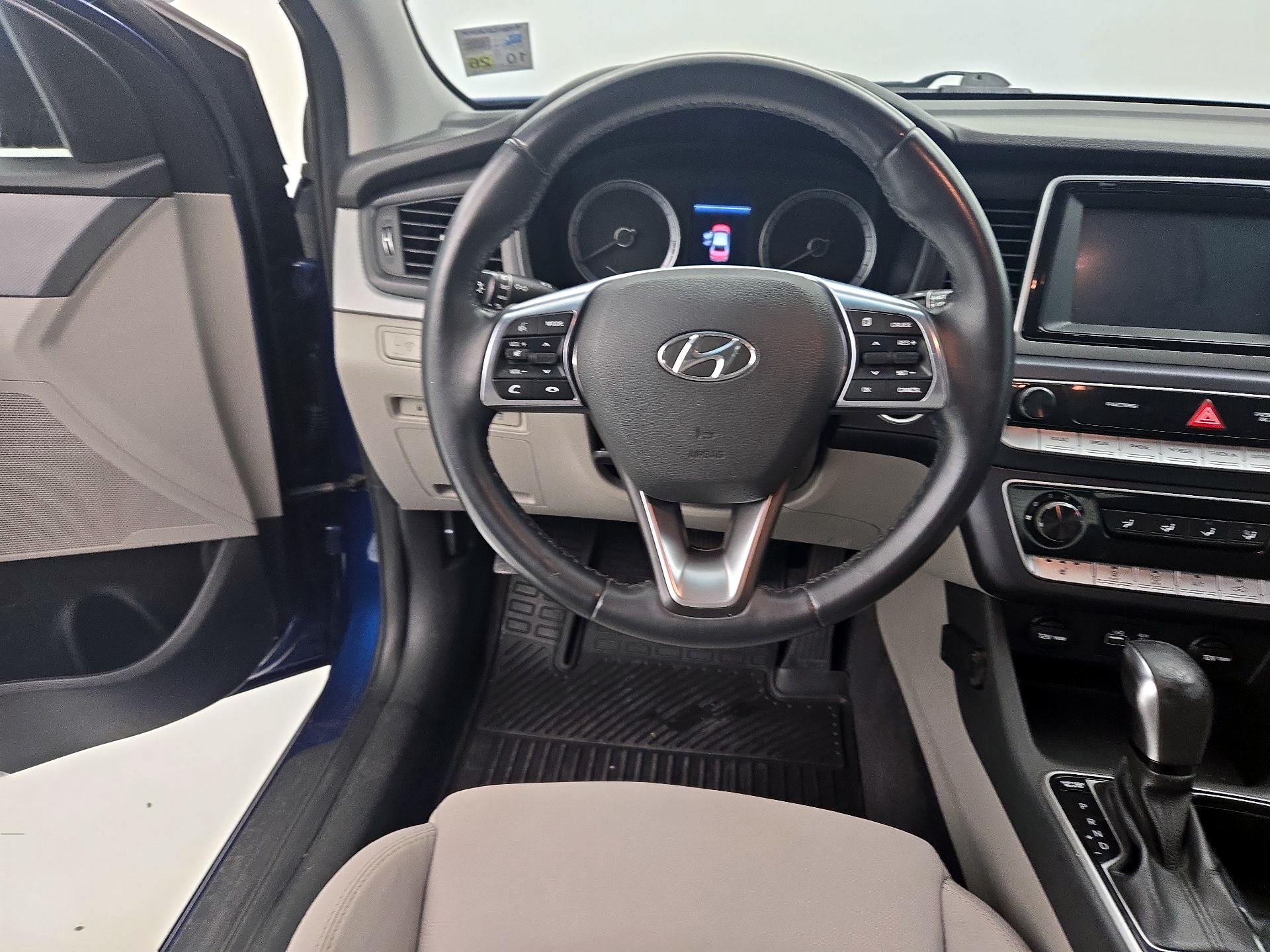 Thumbnail: 2018 Hyundai Sonata - 10