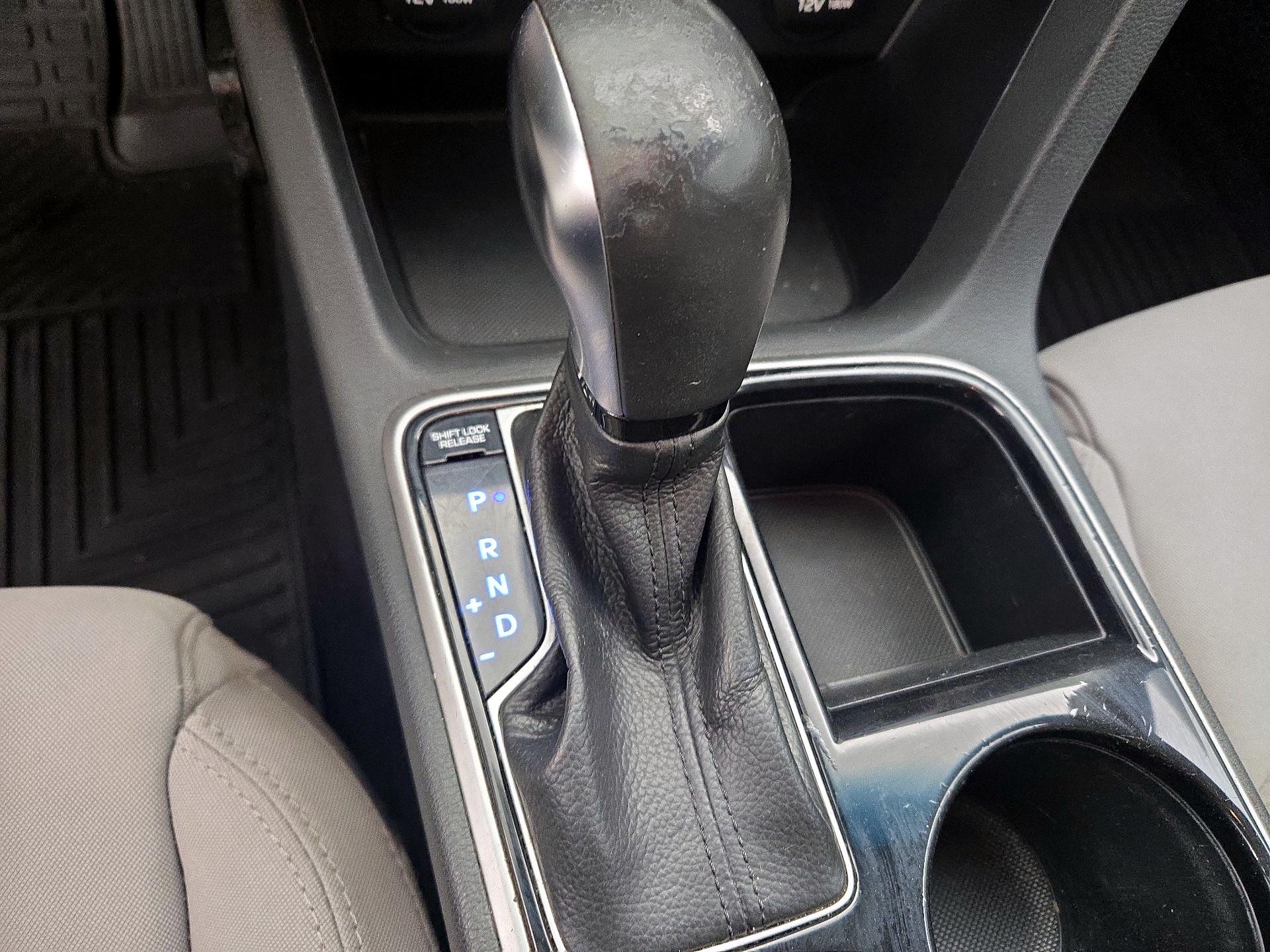 Thumbnail: 2018 Hyundai Sonata - 17