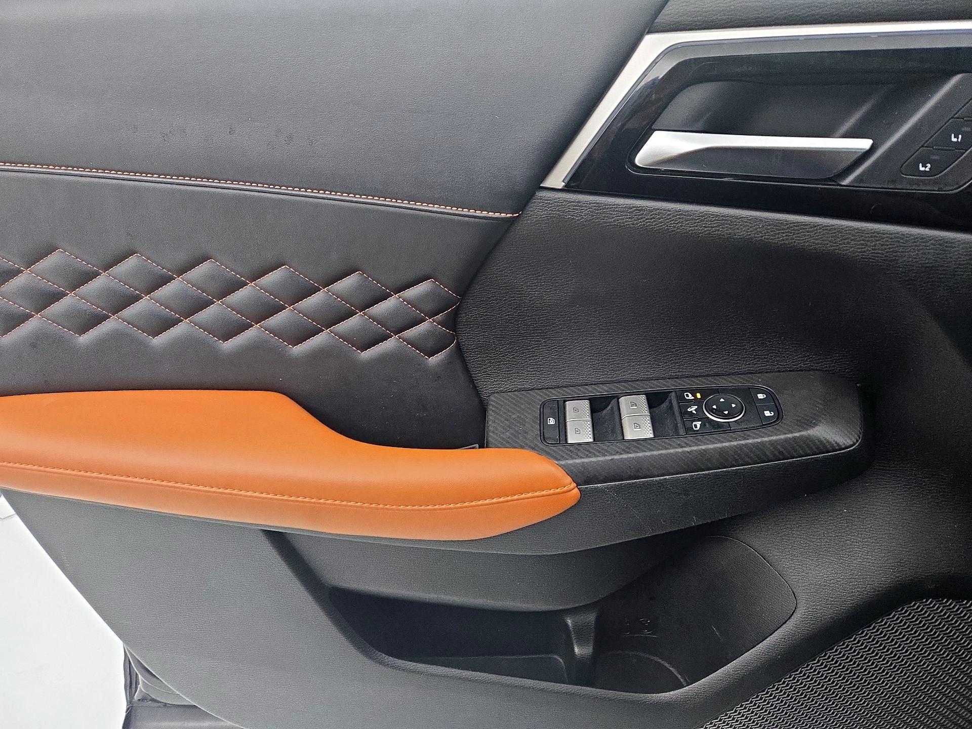 Thumbnail: 2022 Mitsubishi Outlander - 12