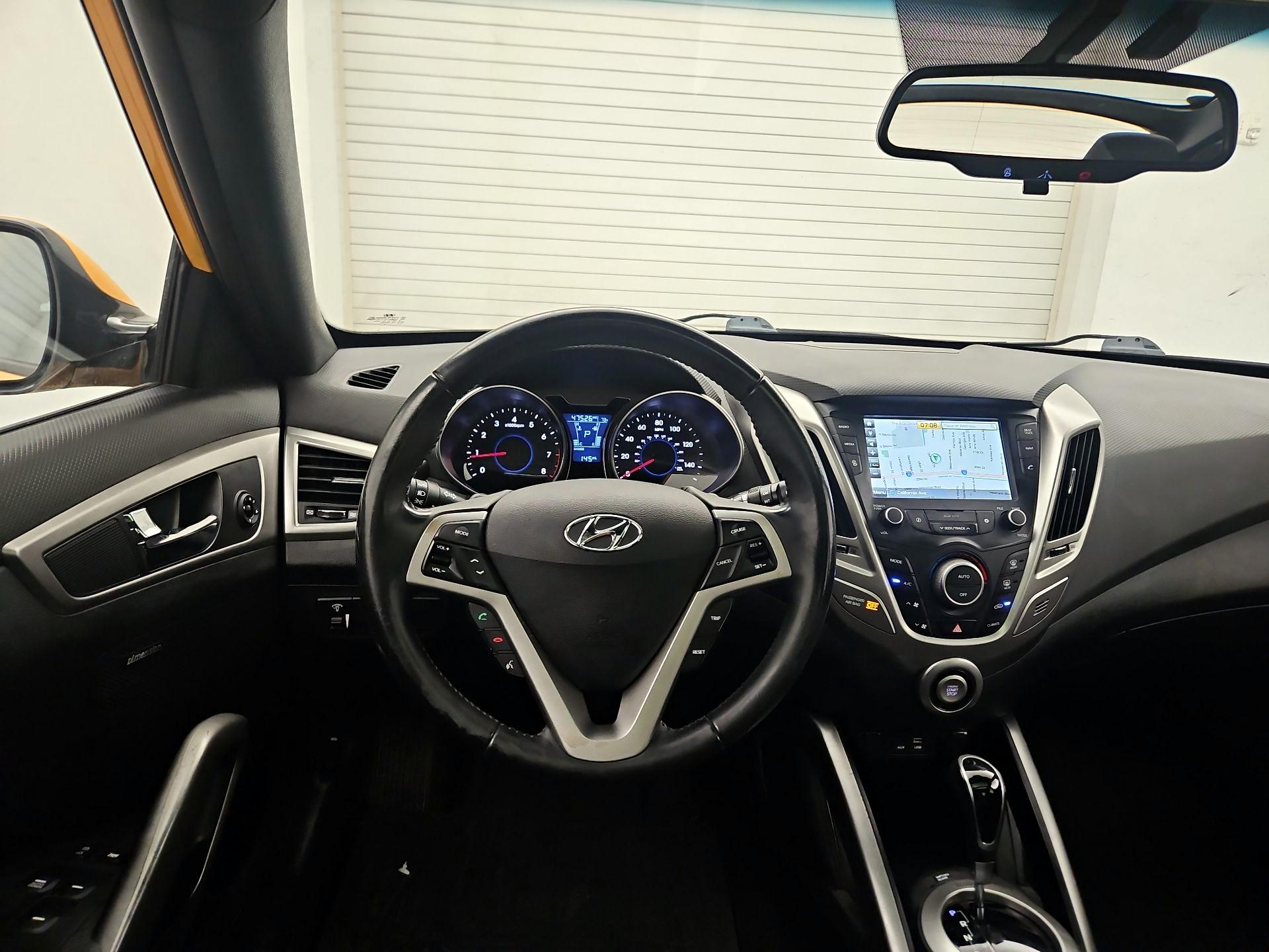 Thumbnail: 2017 Hyundai Veloster - 10