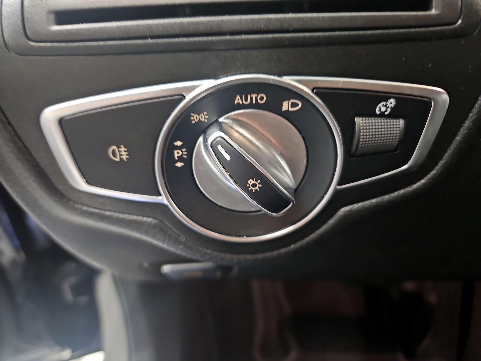 Thumbnail: 2021 Mercedes-Benz GLC - 13
