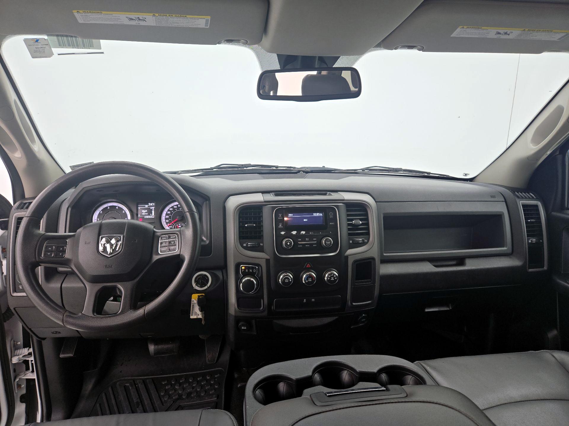 Thumbnail: 2019 RAM 1500 Classic - 9