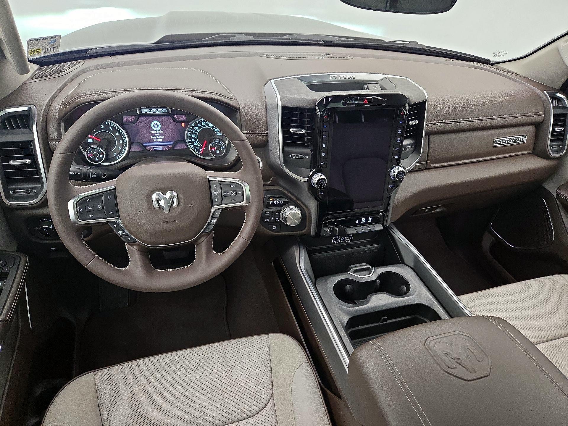 Thumbnail: 2025 RAM 1500 - 9