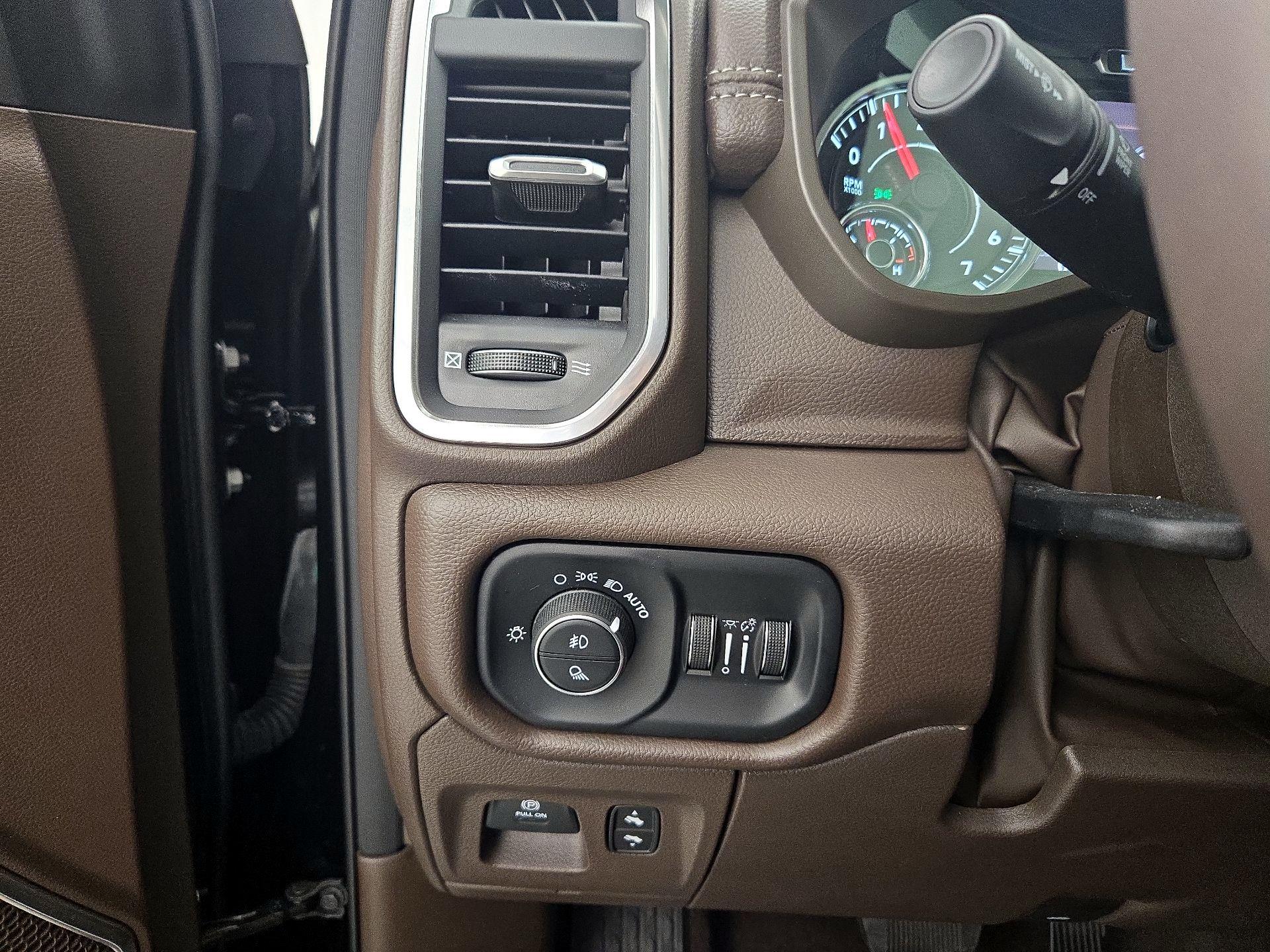 Thumbnail: 2025 RAM 1500 - 13