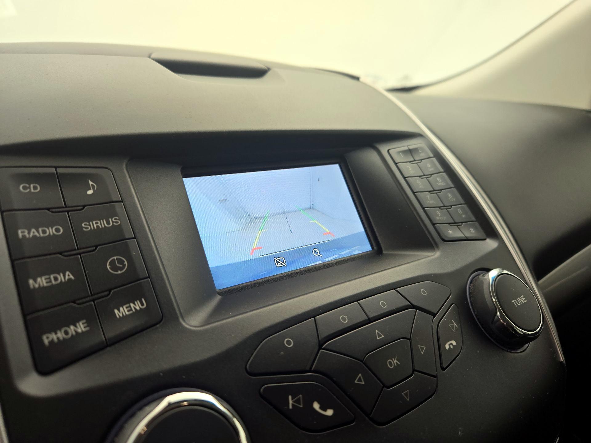 Thumbnail: 2015 Ford Edge - 14