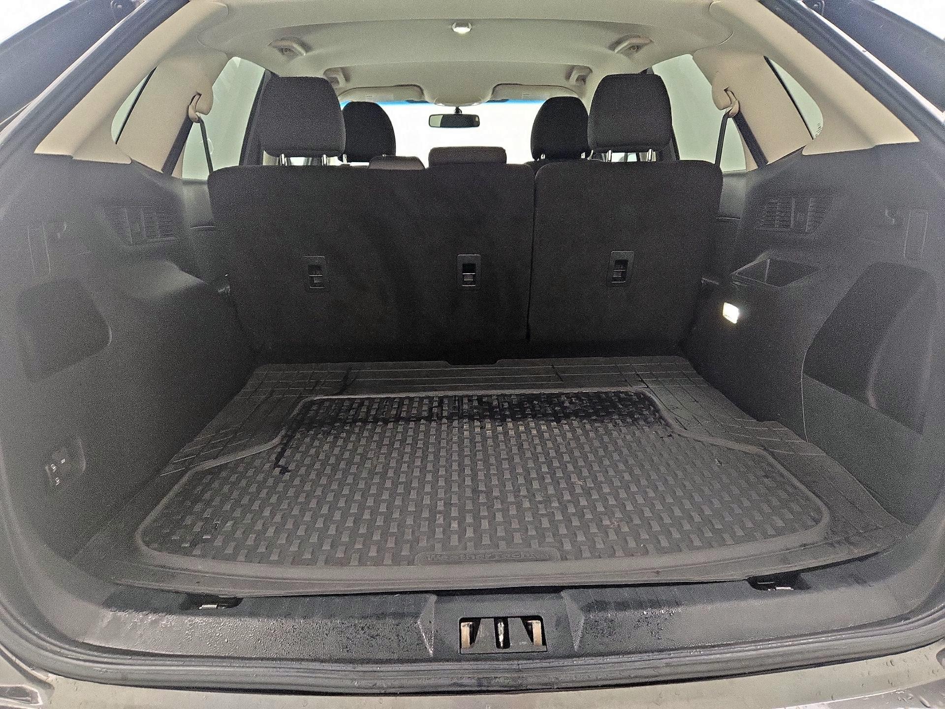 Thumbnail: 2015 Ford Edge - 20