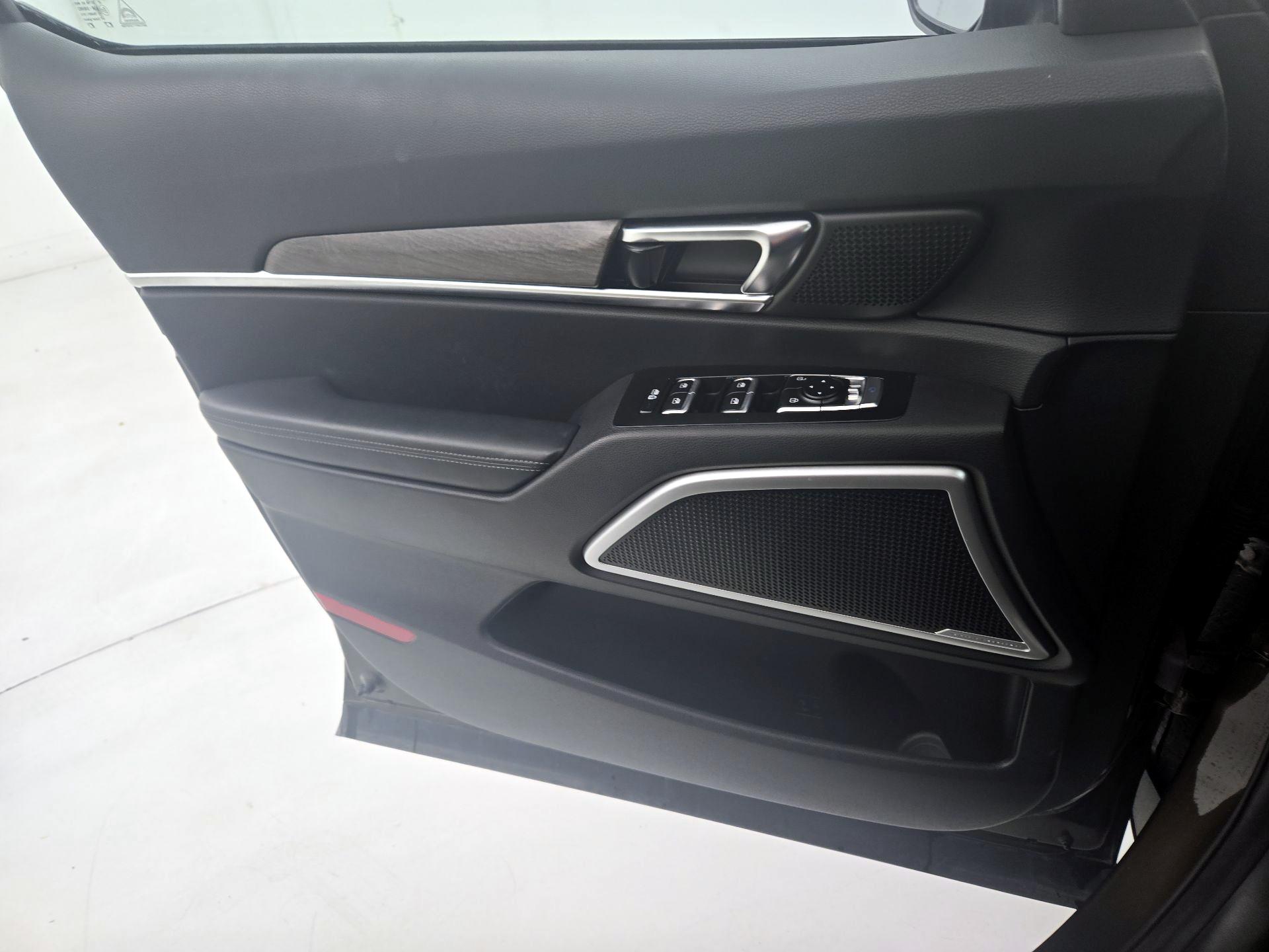 Thumbnail: 2021 Kia Telluride - 12