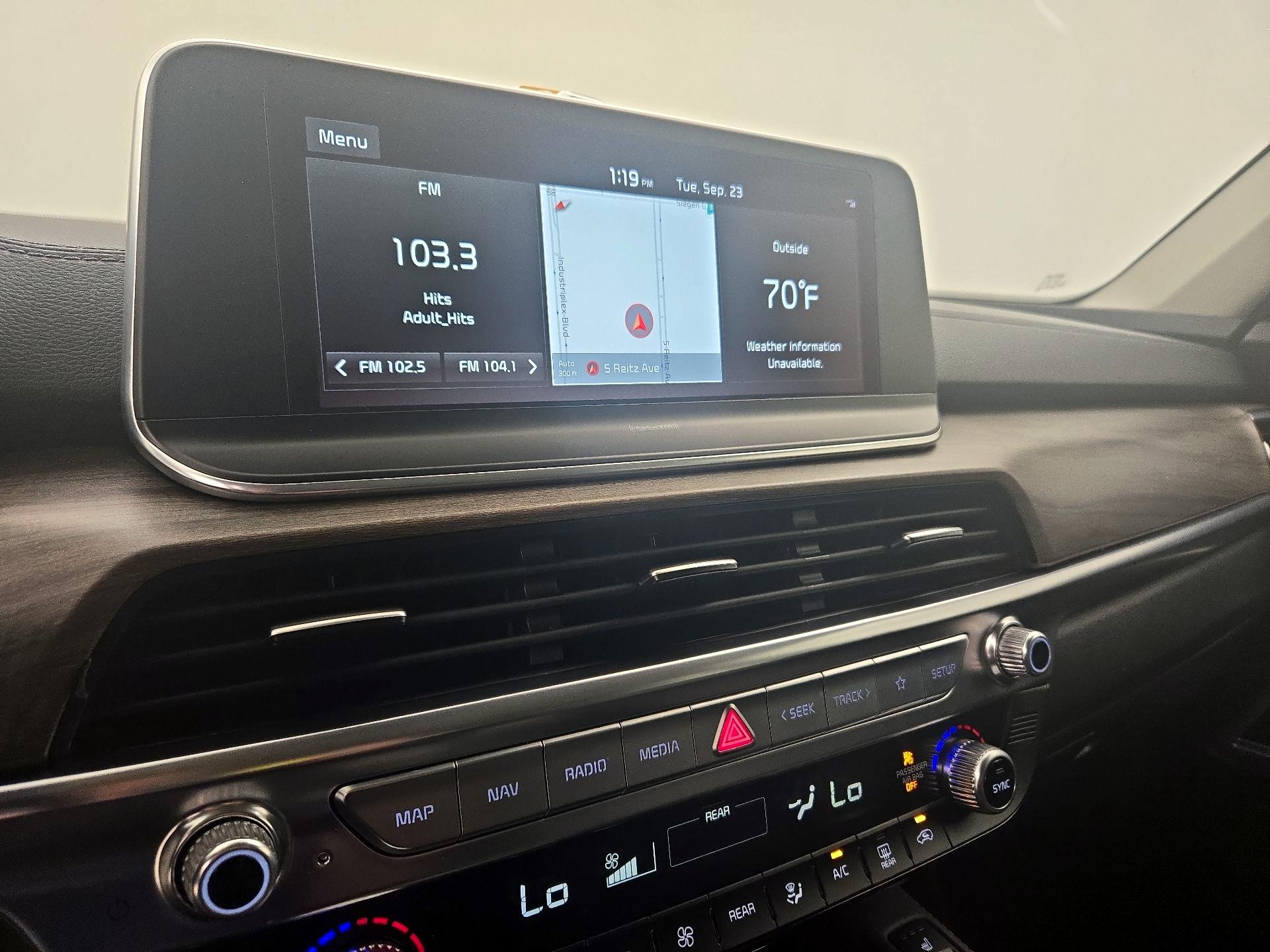 Thumbnail: 2021 Kia Telluride - 16