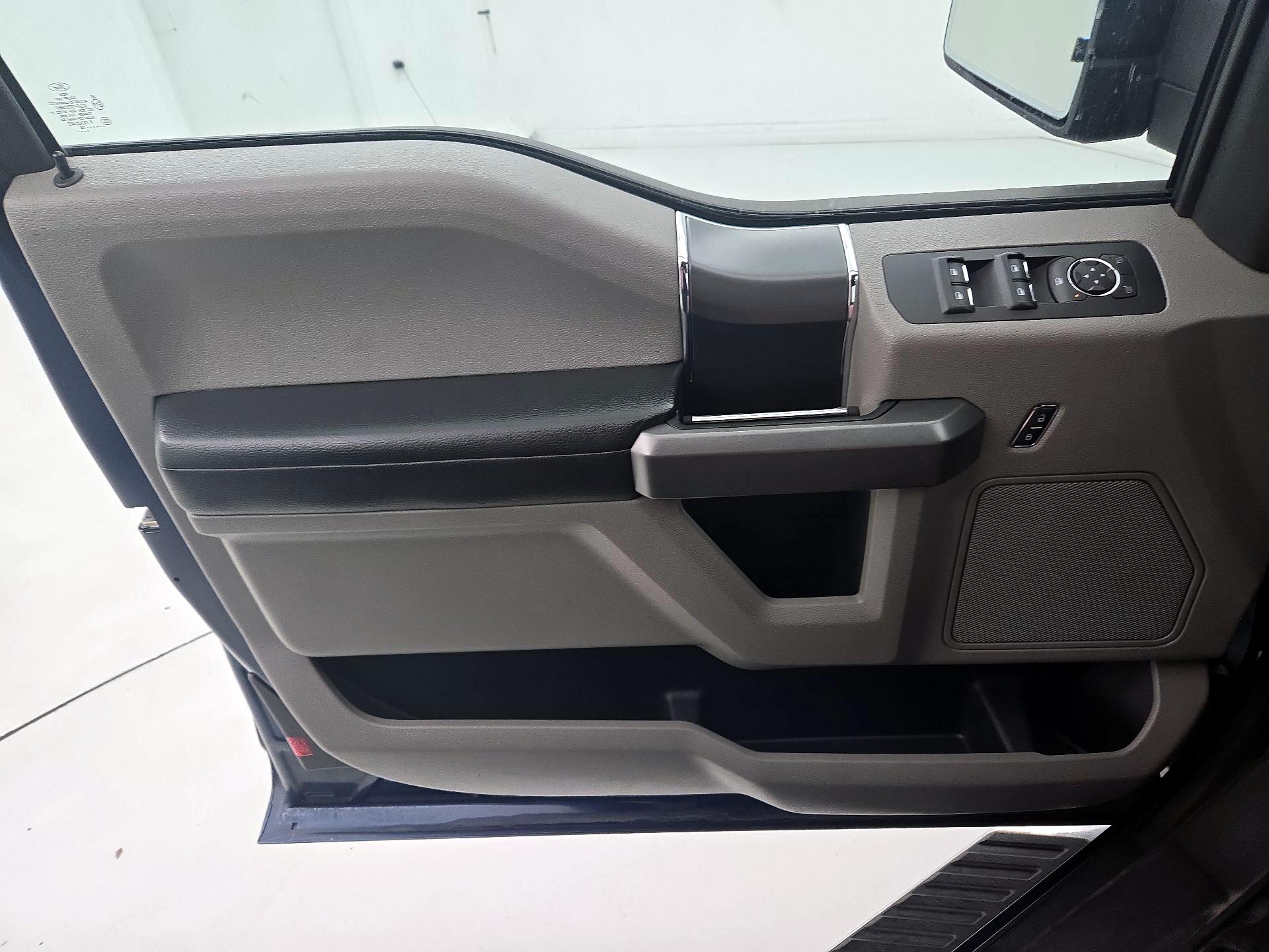 Thumbnail: 2015 Ford F-150 - 12