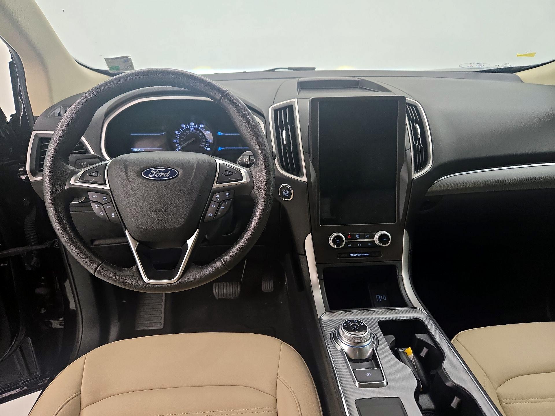 Thumbnail: 2021 Ford Edge - 9