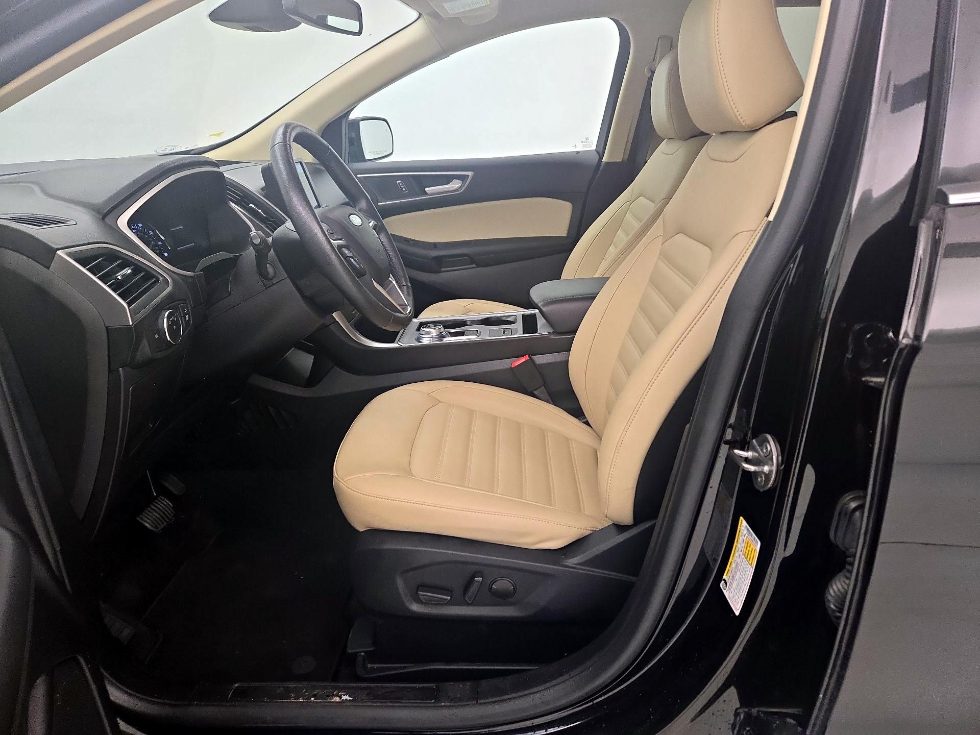 Thumbnail: 2021 Ford Edge - 11