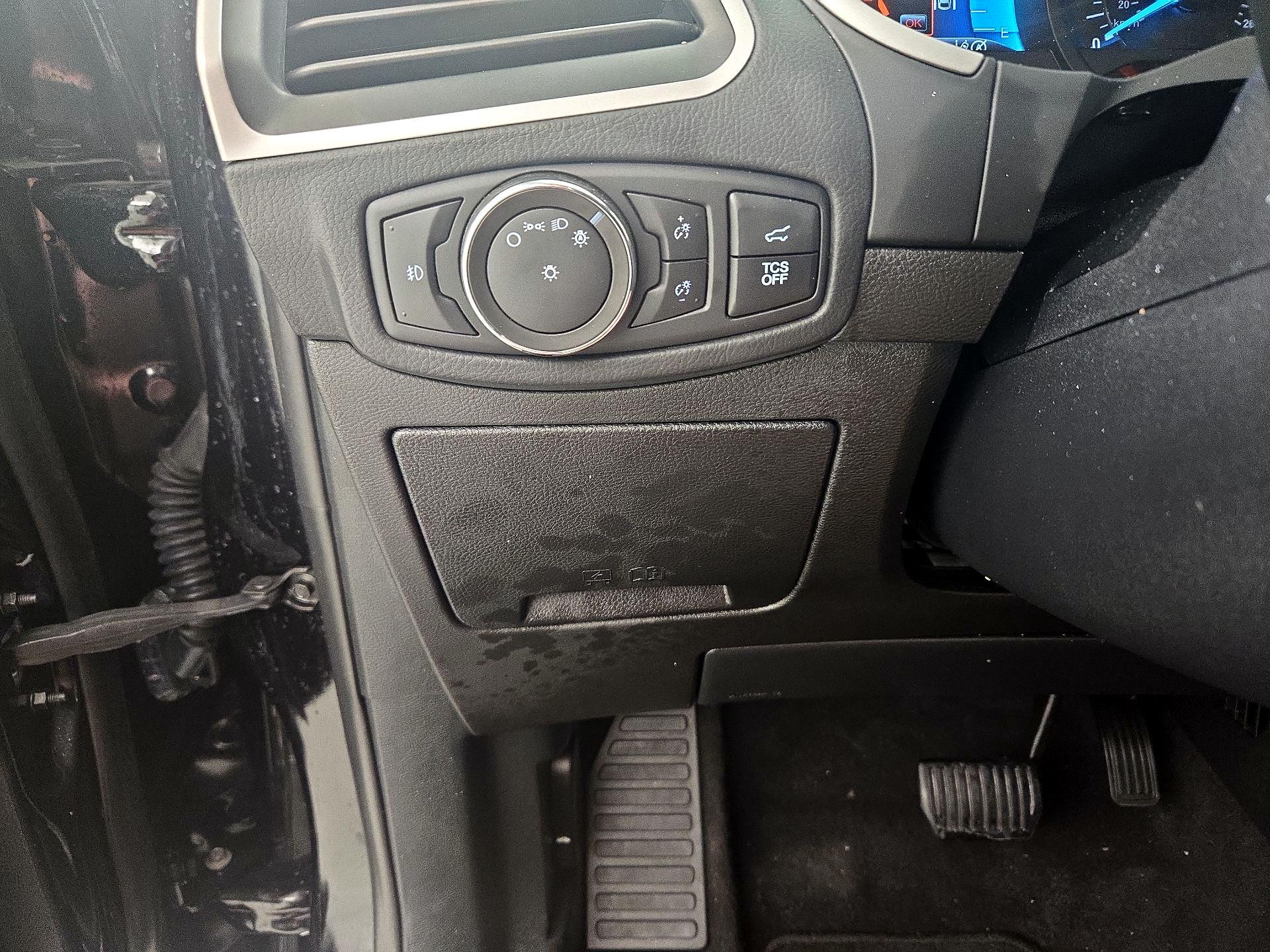 Thumbnail: 2021 Ford Edge - 13
