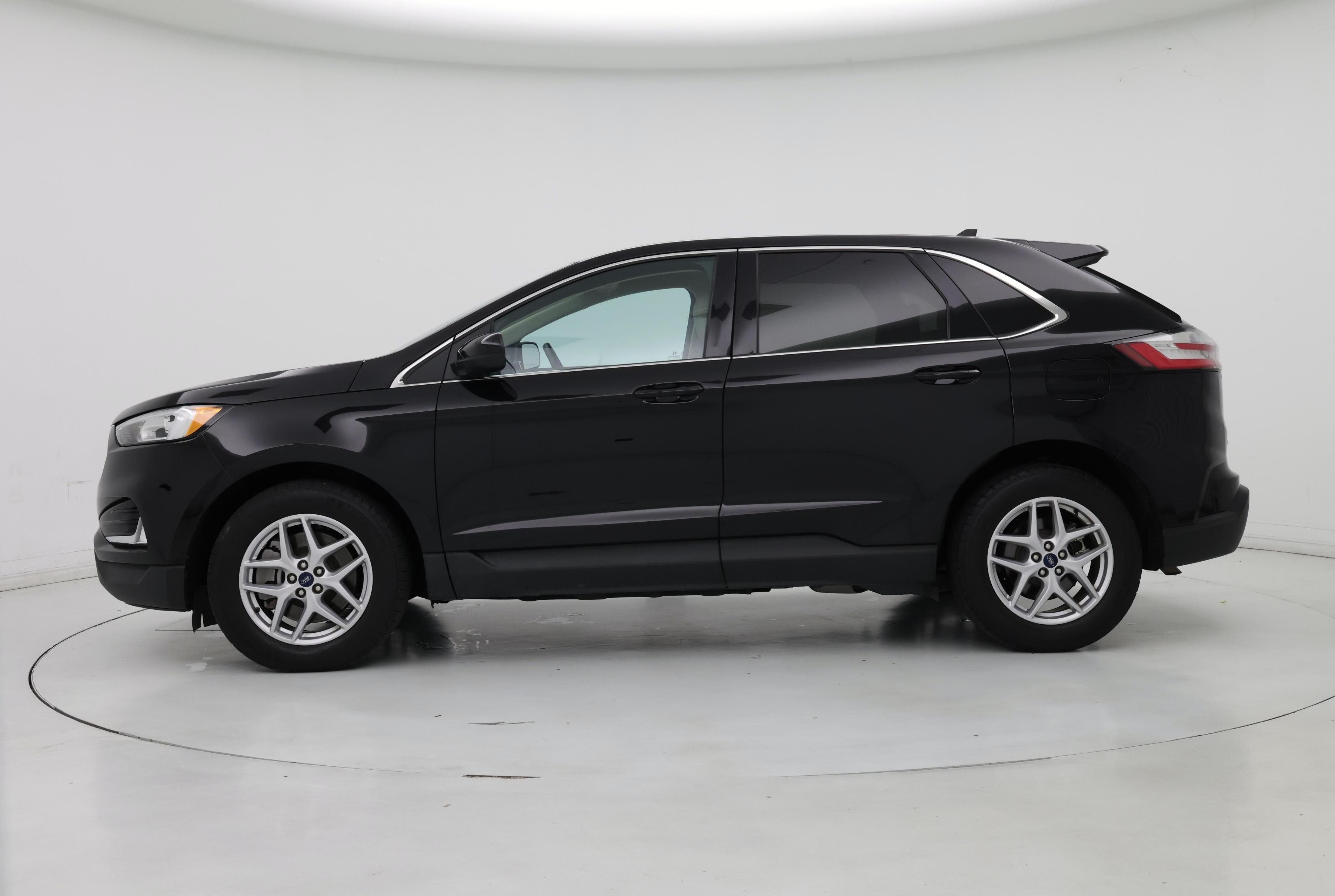 Thumbnail: 2021 Ford Edge - 3